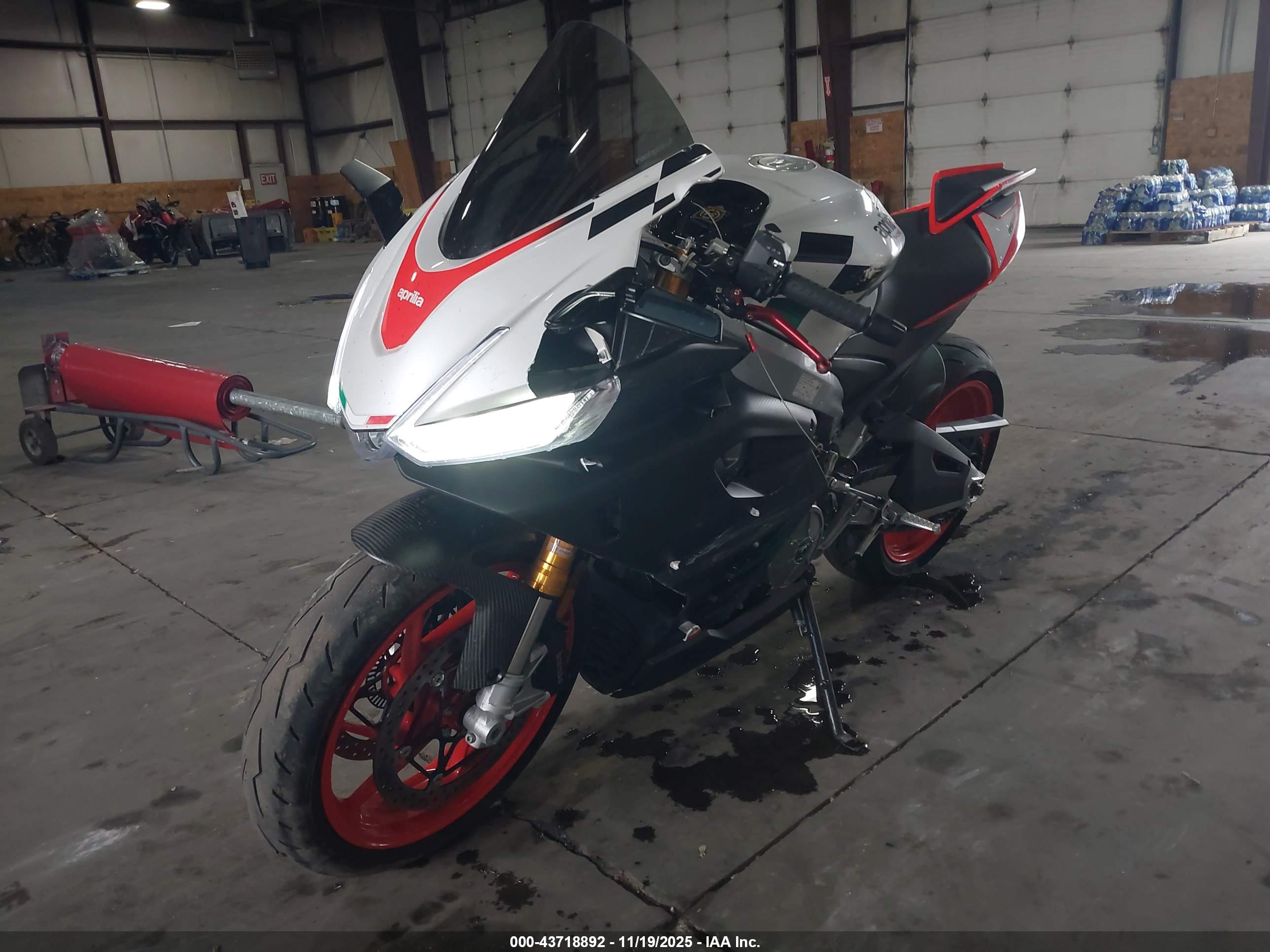 APRILIA RS image 2