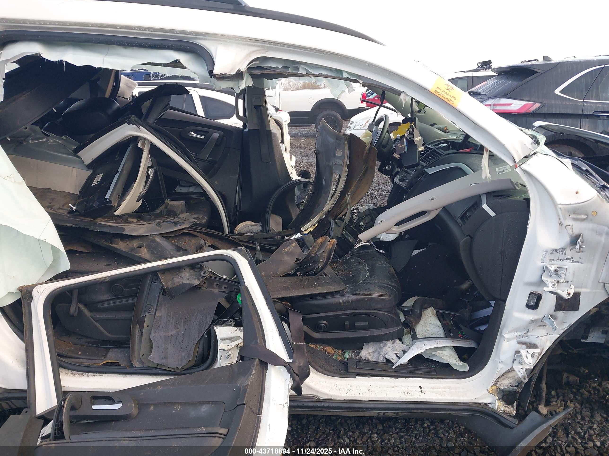 CHEVROLET TRAVERSE image 5