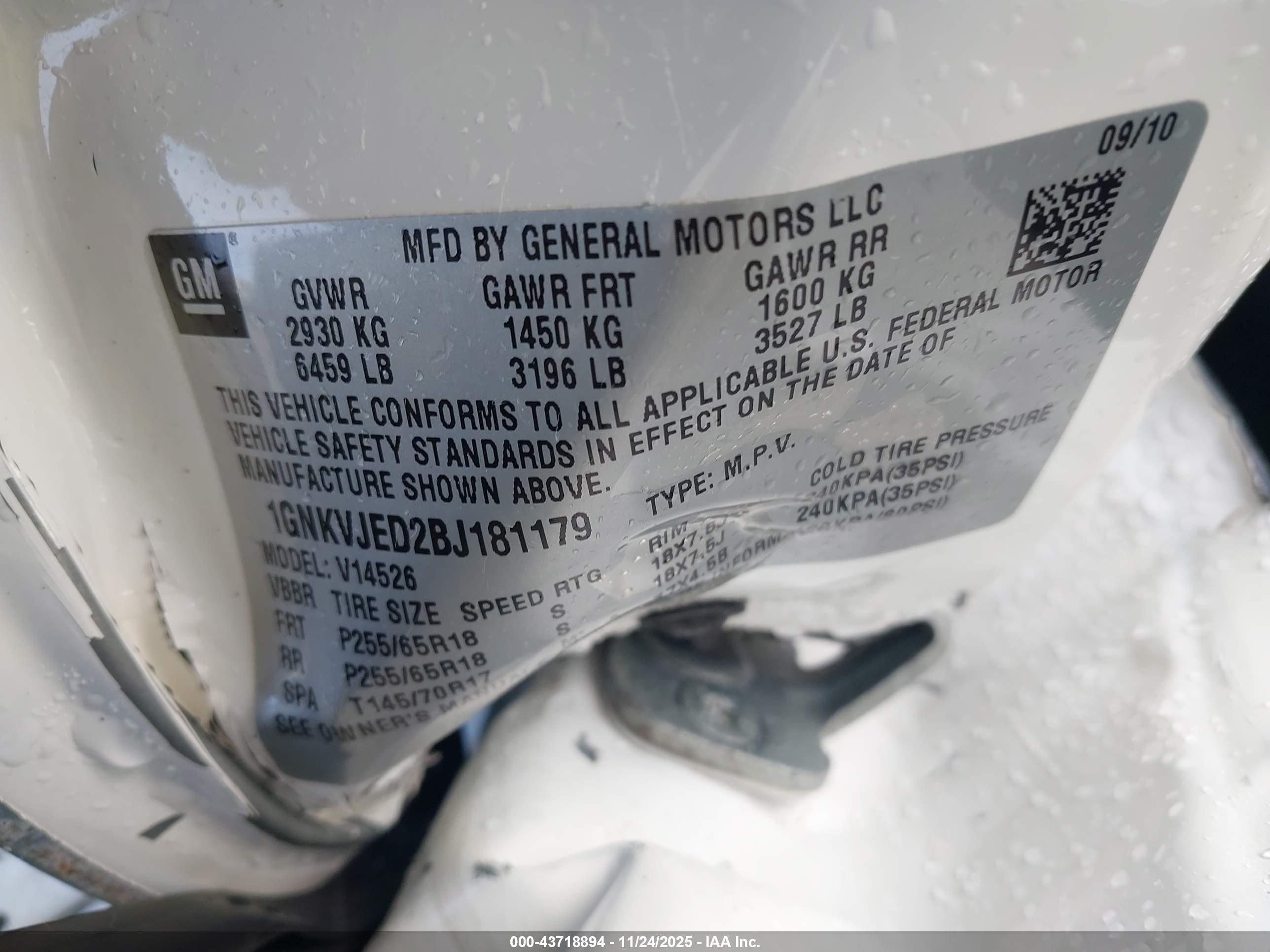 CHEVROLET TRAVERSE image 9