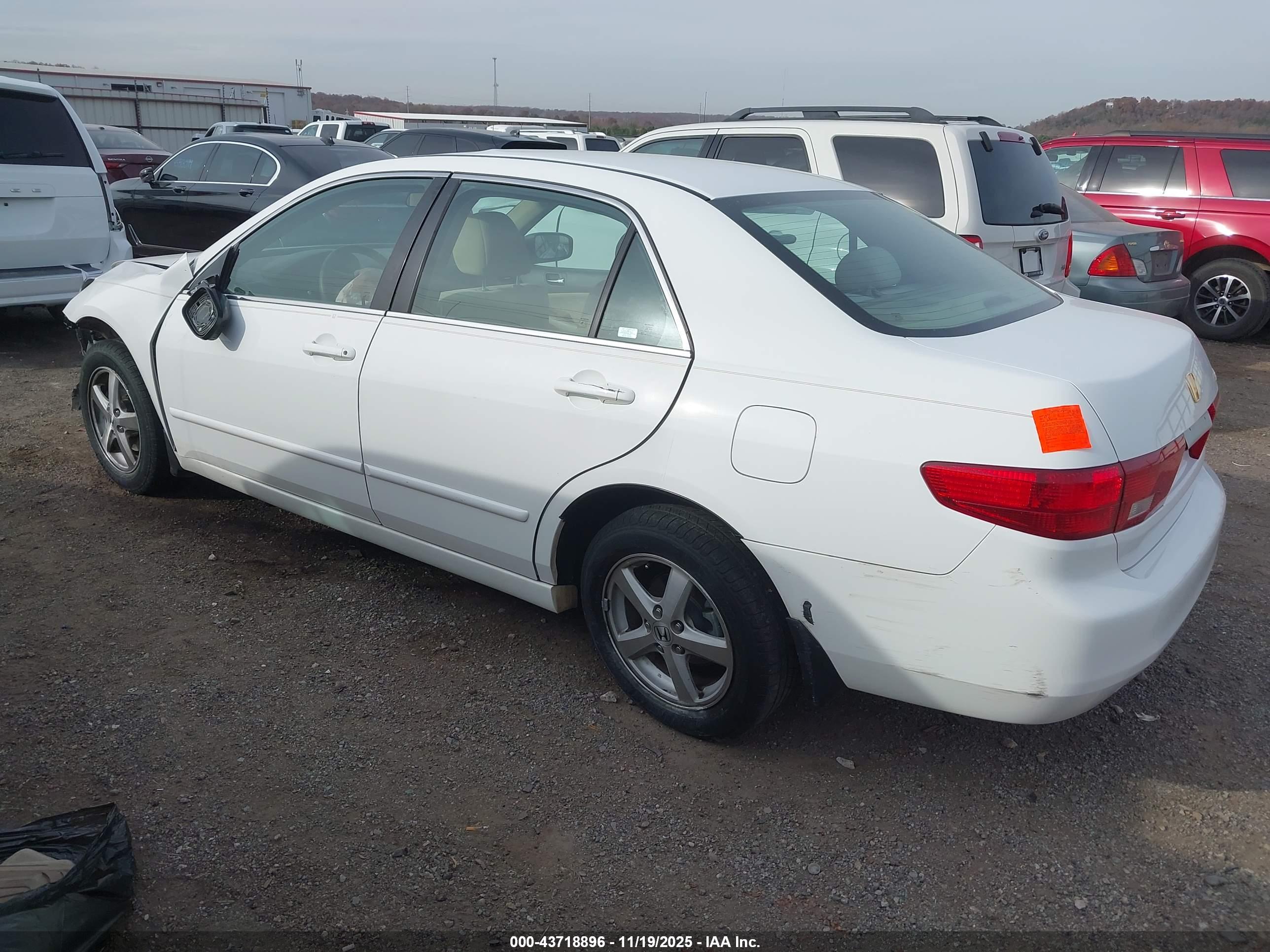 HONDA ACCORD image 3