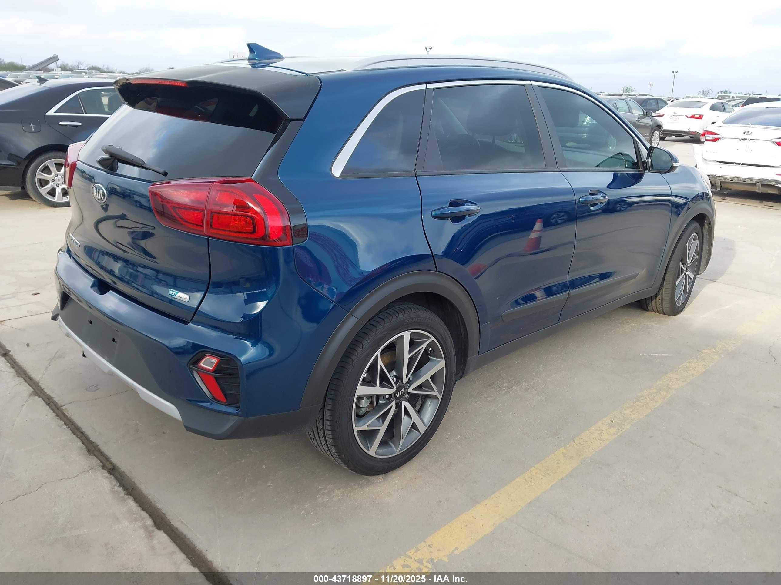 KIA NIRO image 4