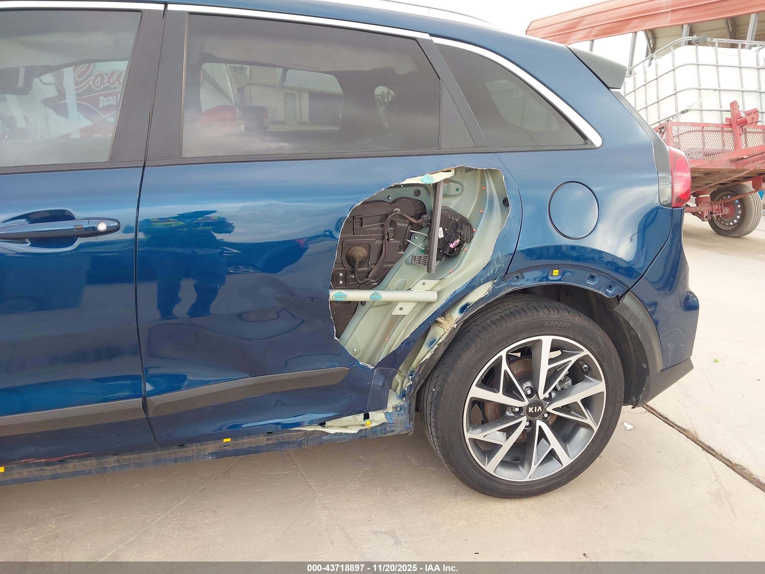 KIA NIRO image 6