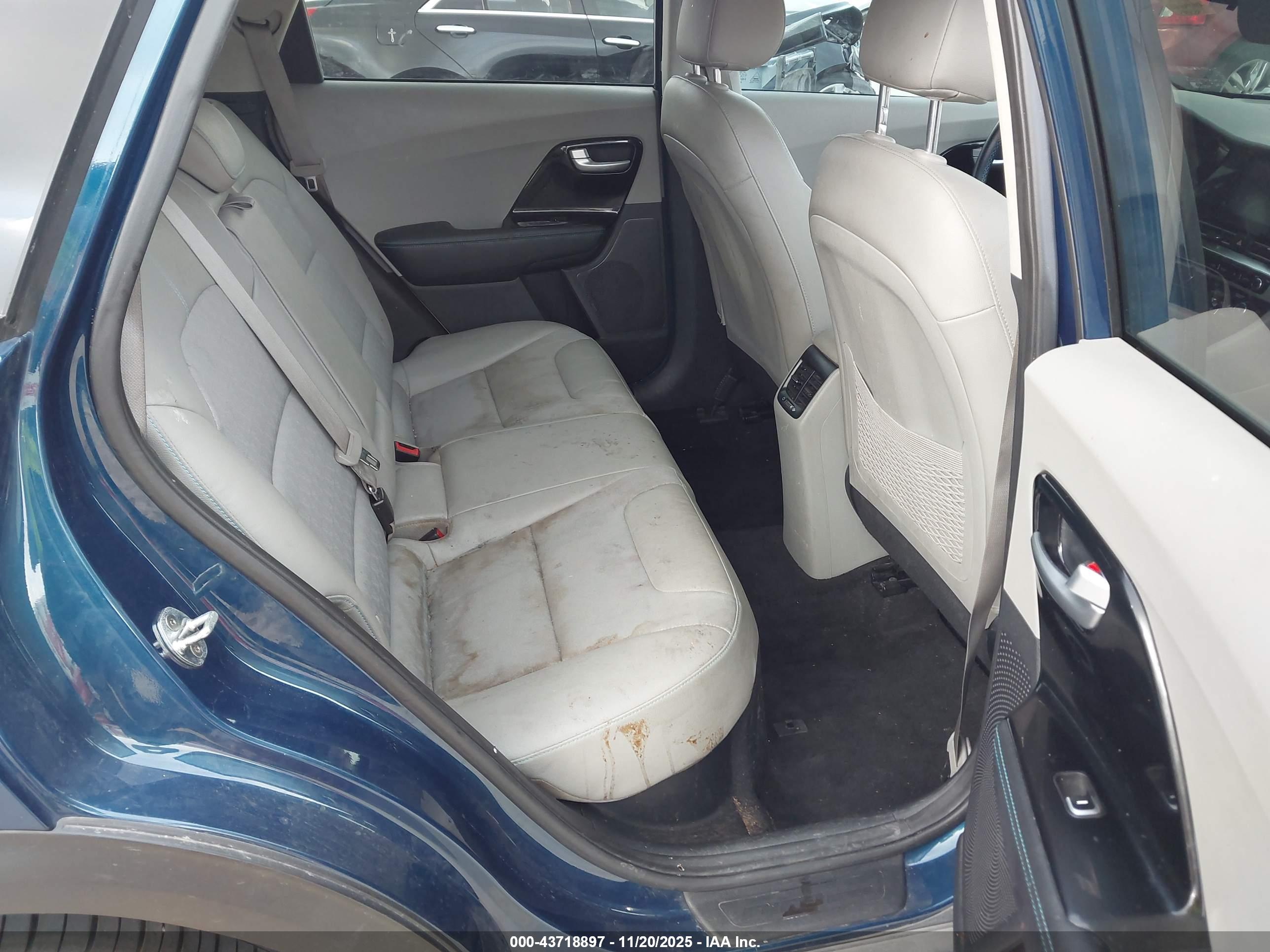 KIA NIRO image 8