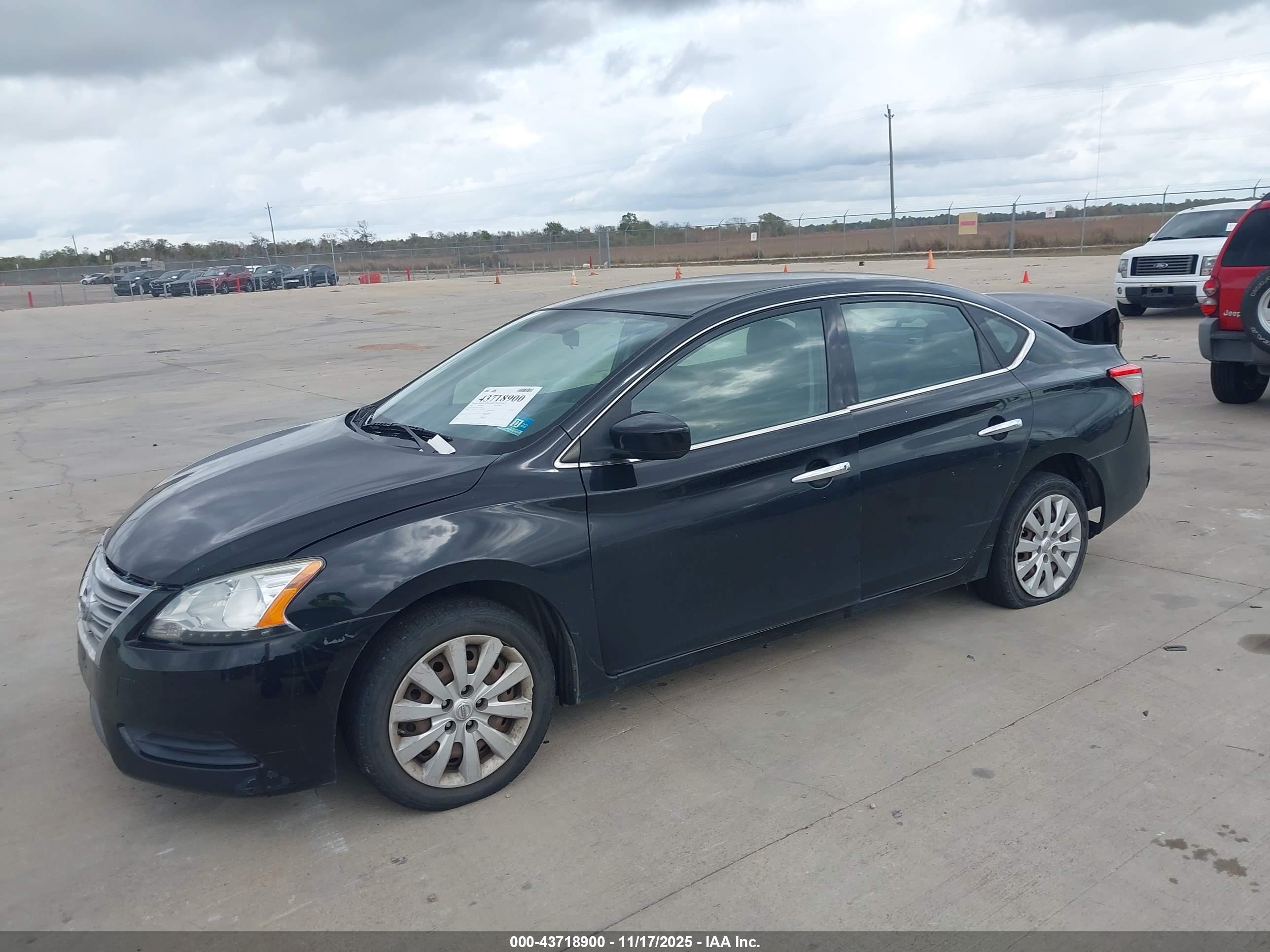 NISSAN SENTRA image 2