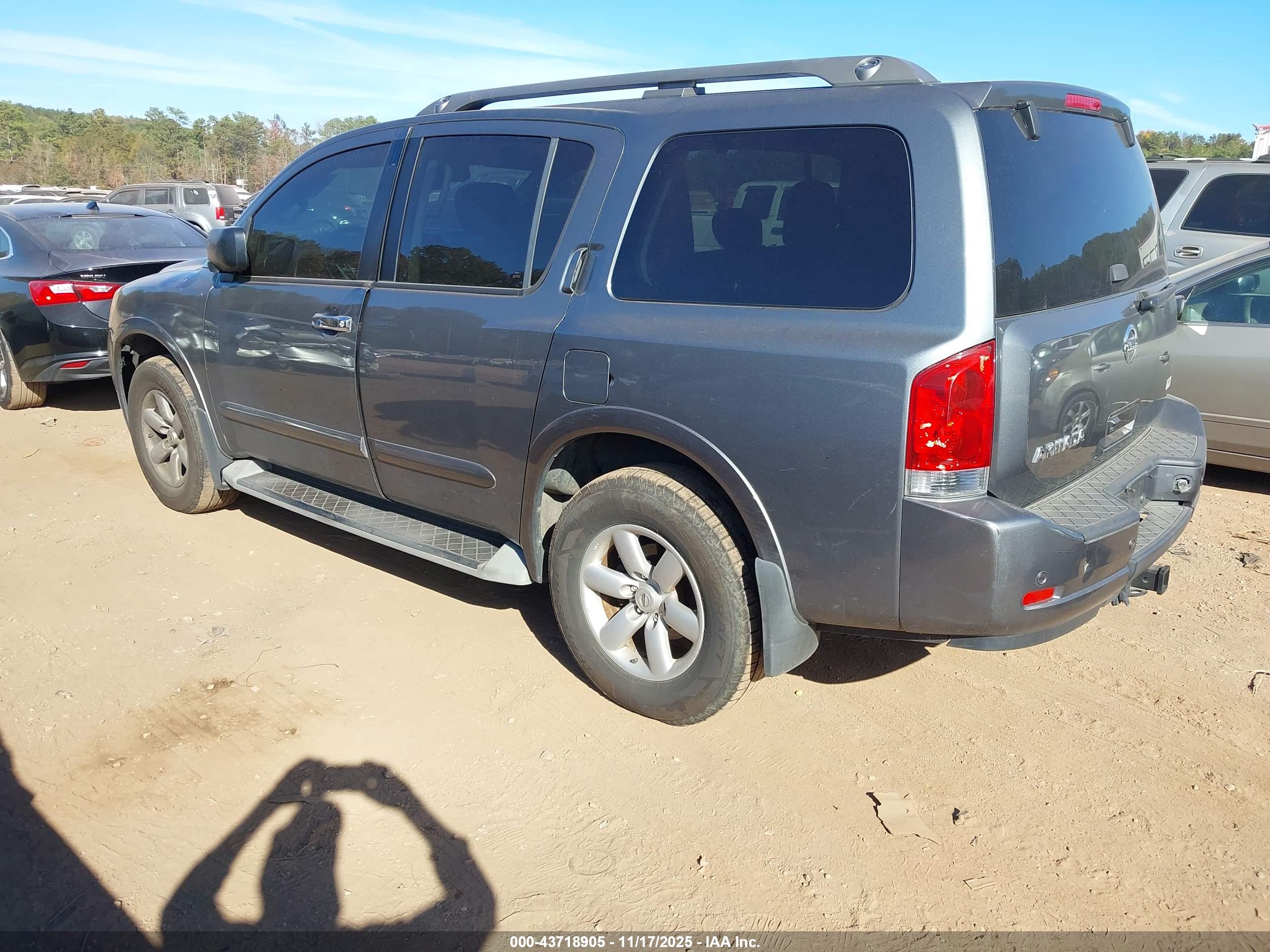 NISSAN ARMADA image 3