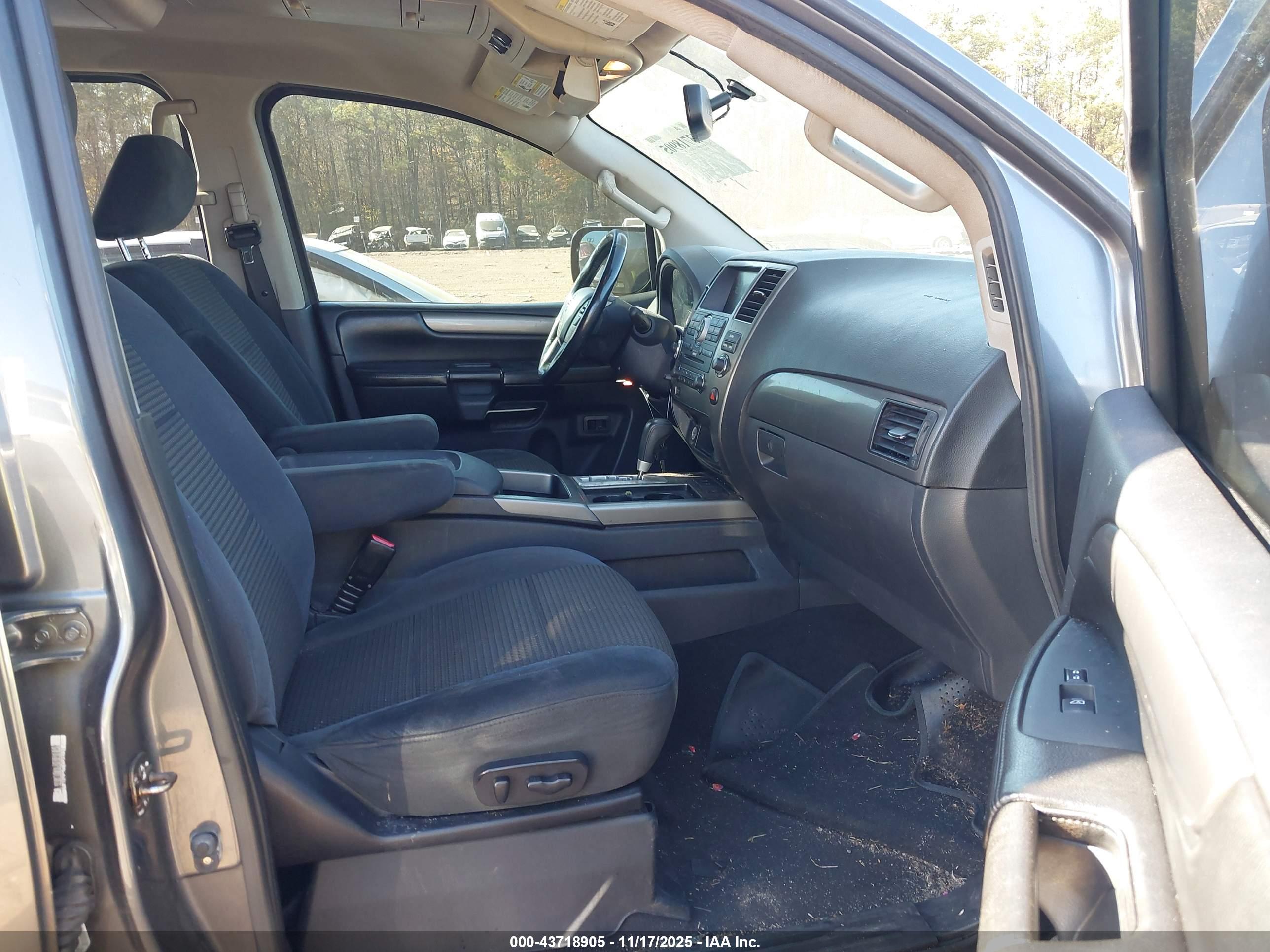 NISSAN ARMADA image 5