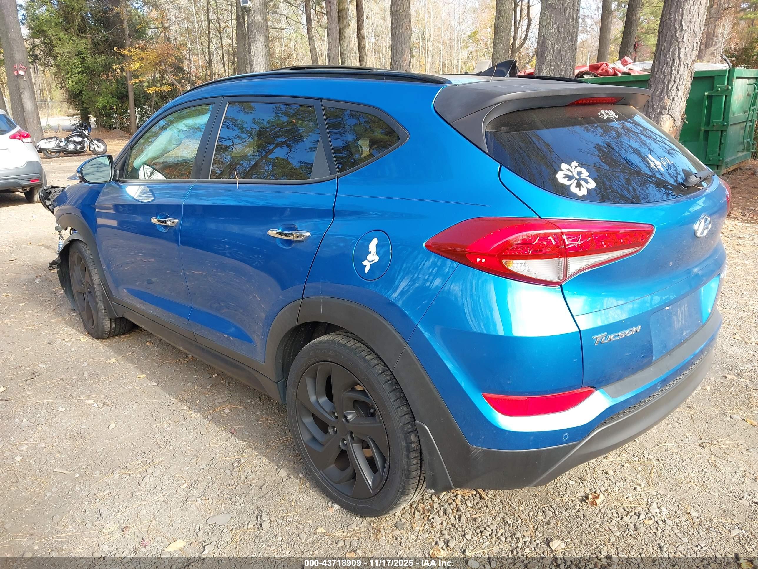 HYUNDAI TUCSON image 3