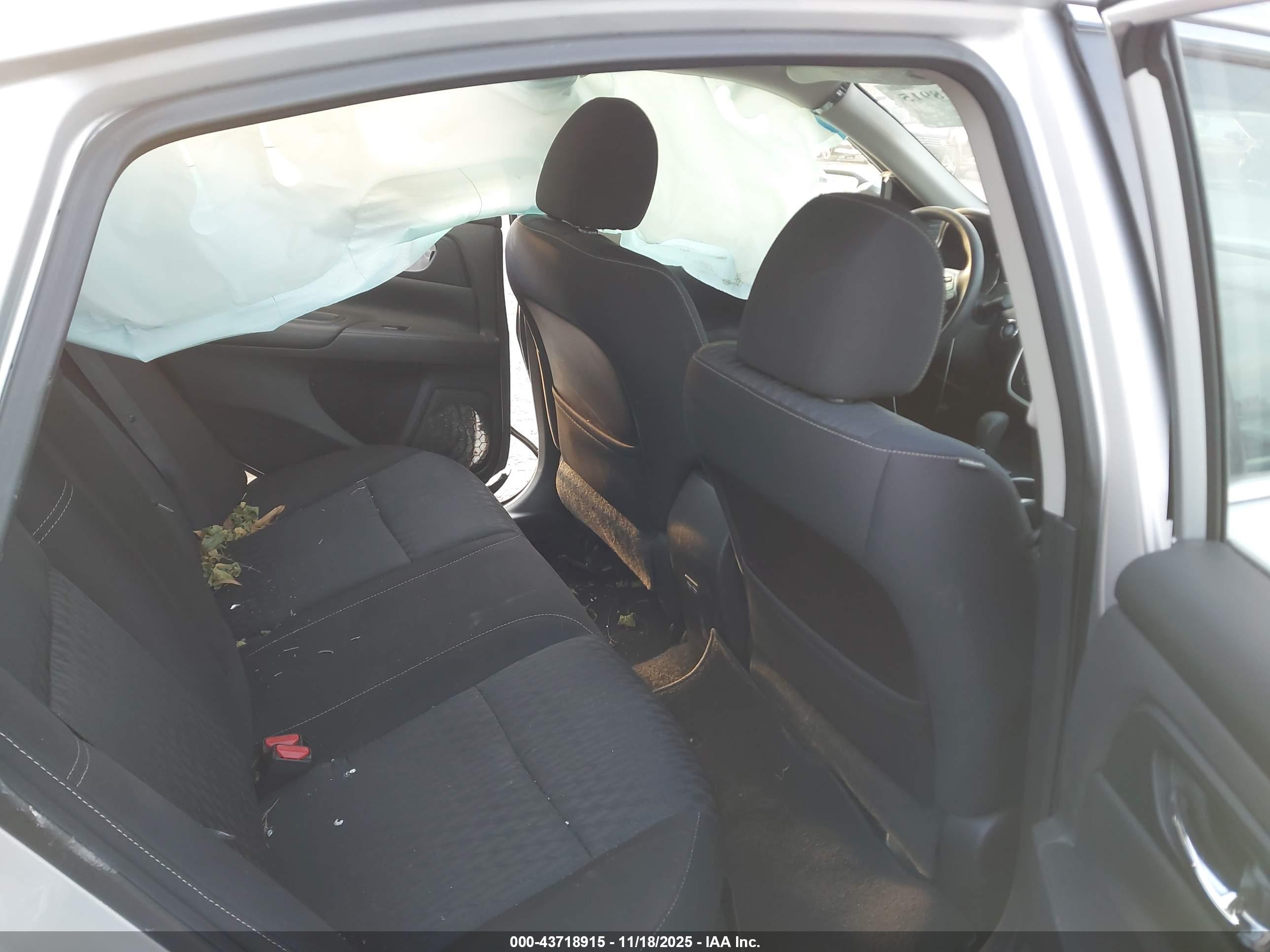 NISSAN ALTIMA image 8