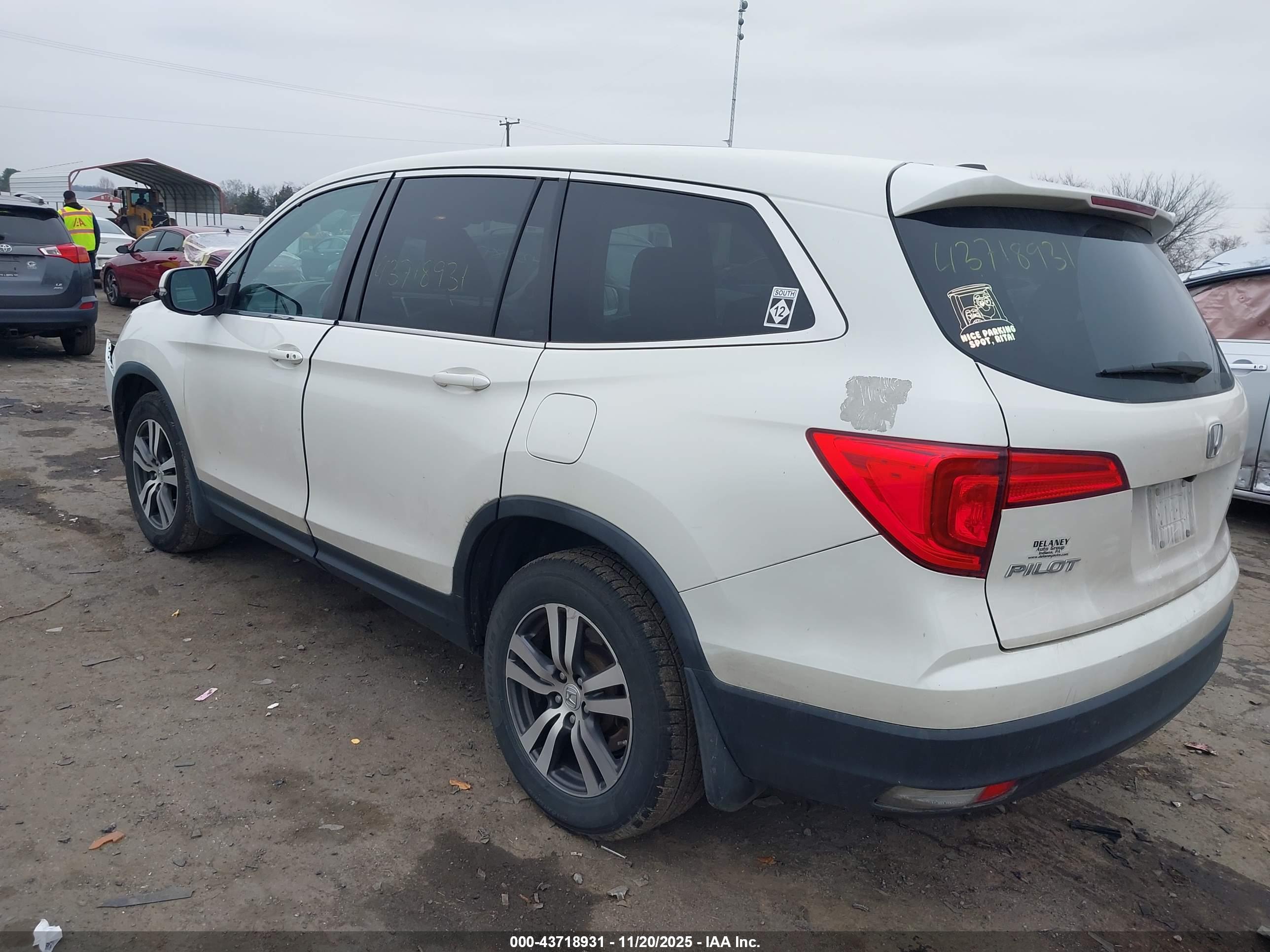 HONDA PILOT image 3