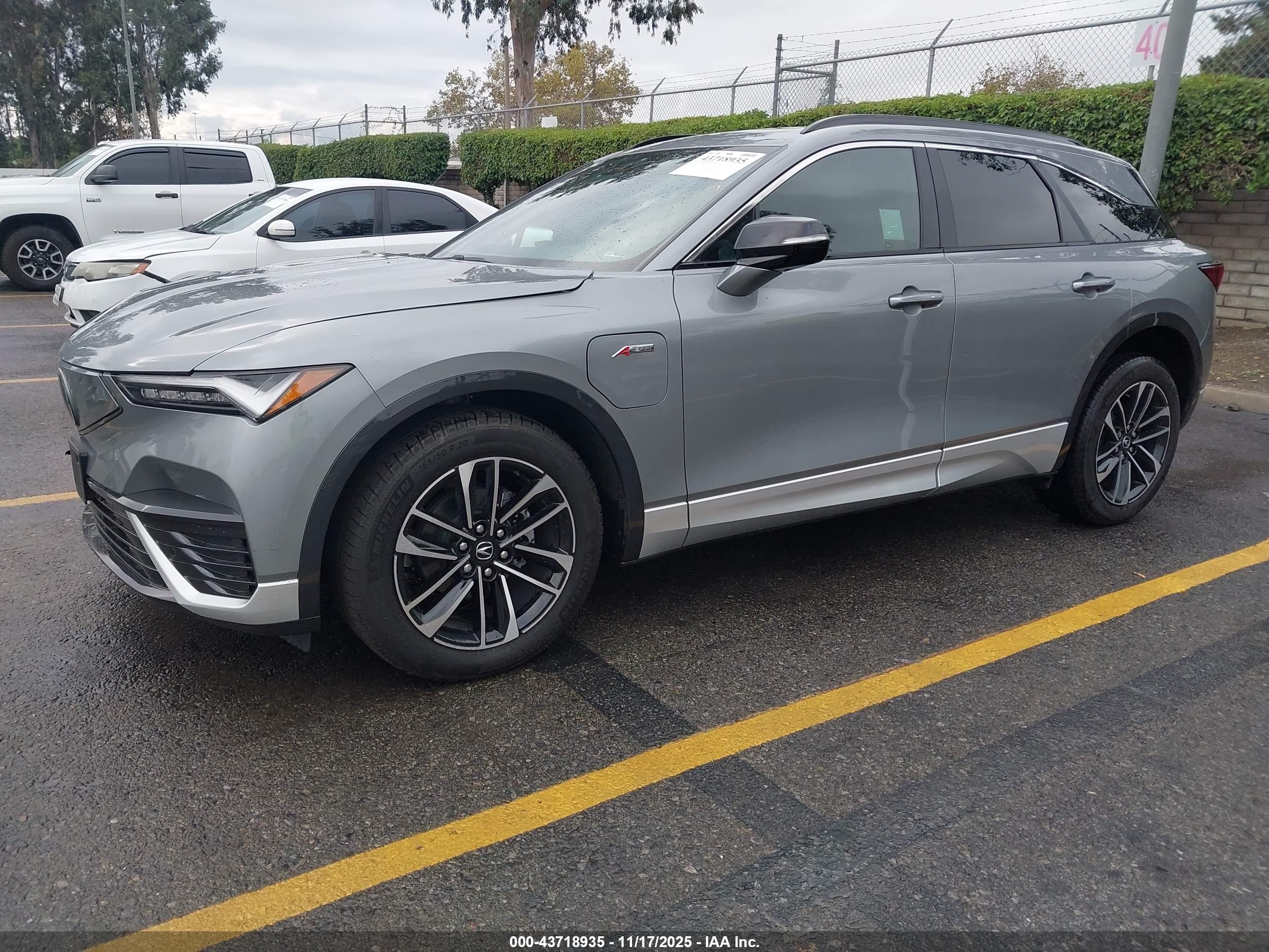 ACURA ZDX image 2
