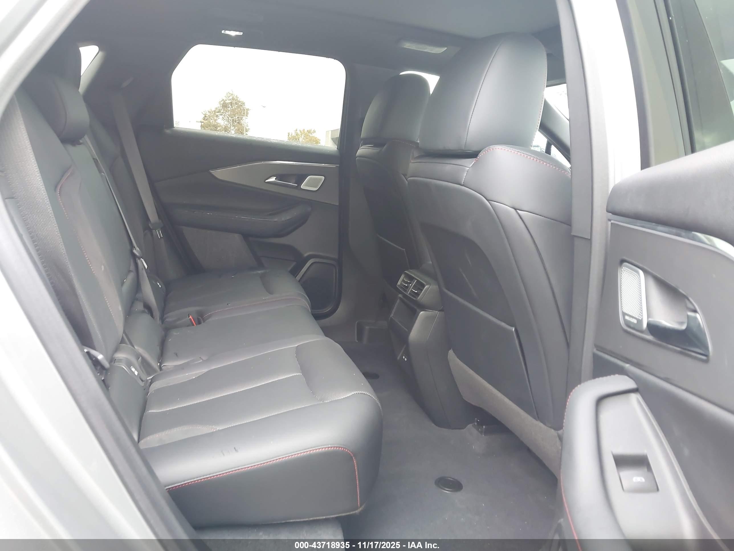 ACURA ZDX image 8