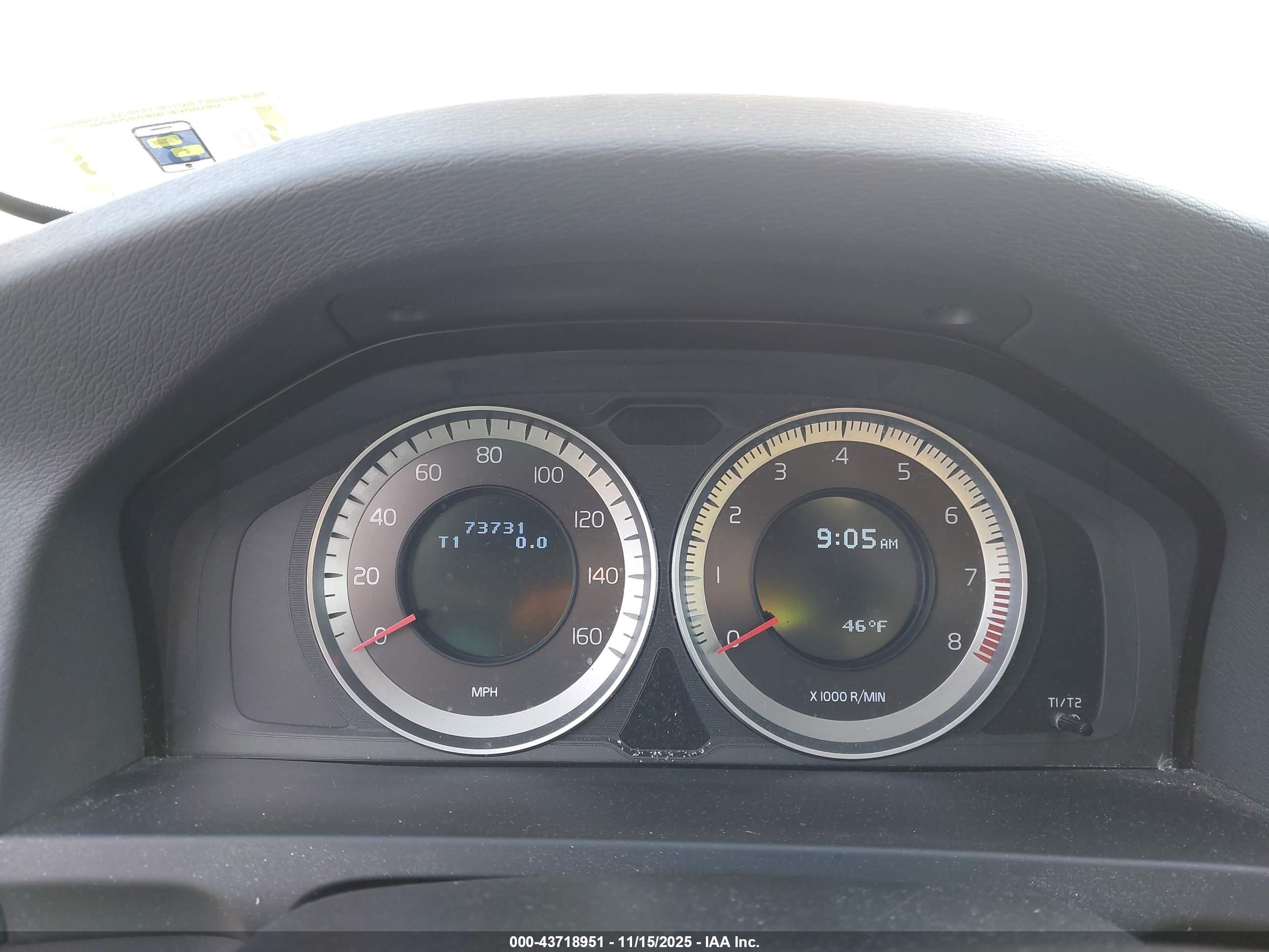 VOLVO S60 image 7