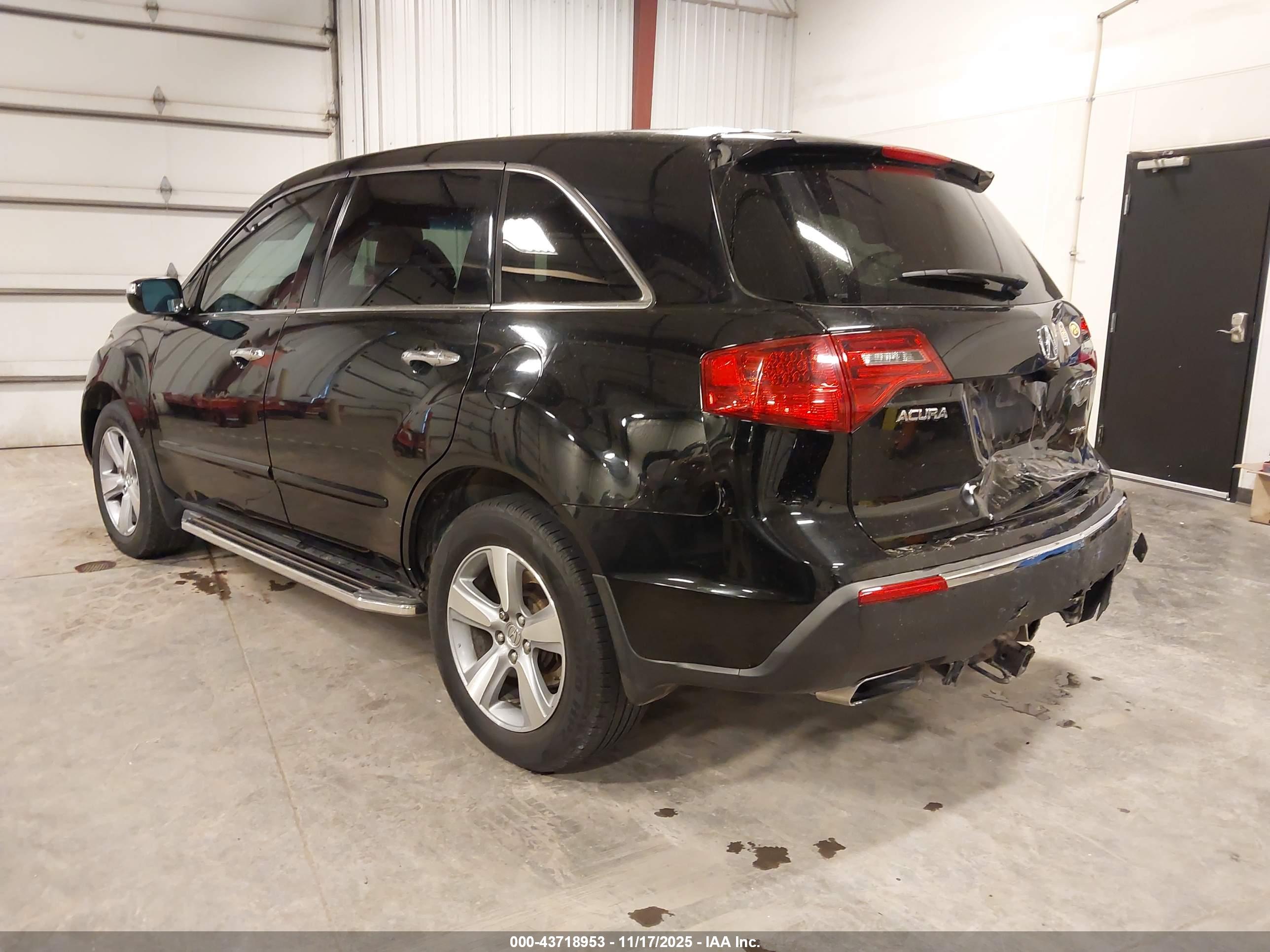 ACURA MDX image 3