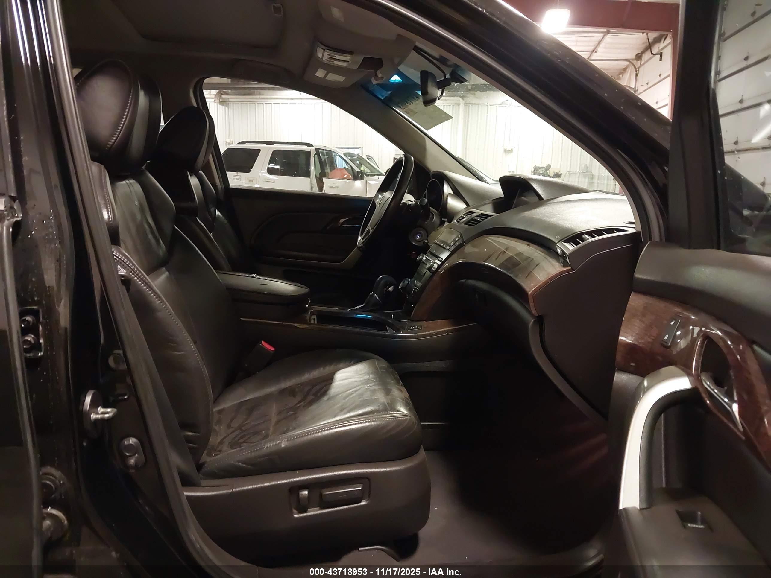 ACURA MDX image 5