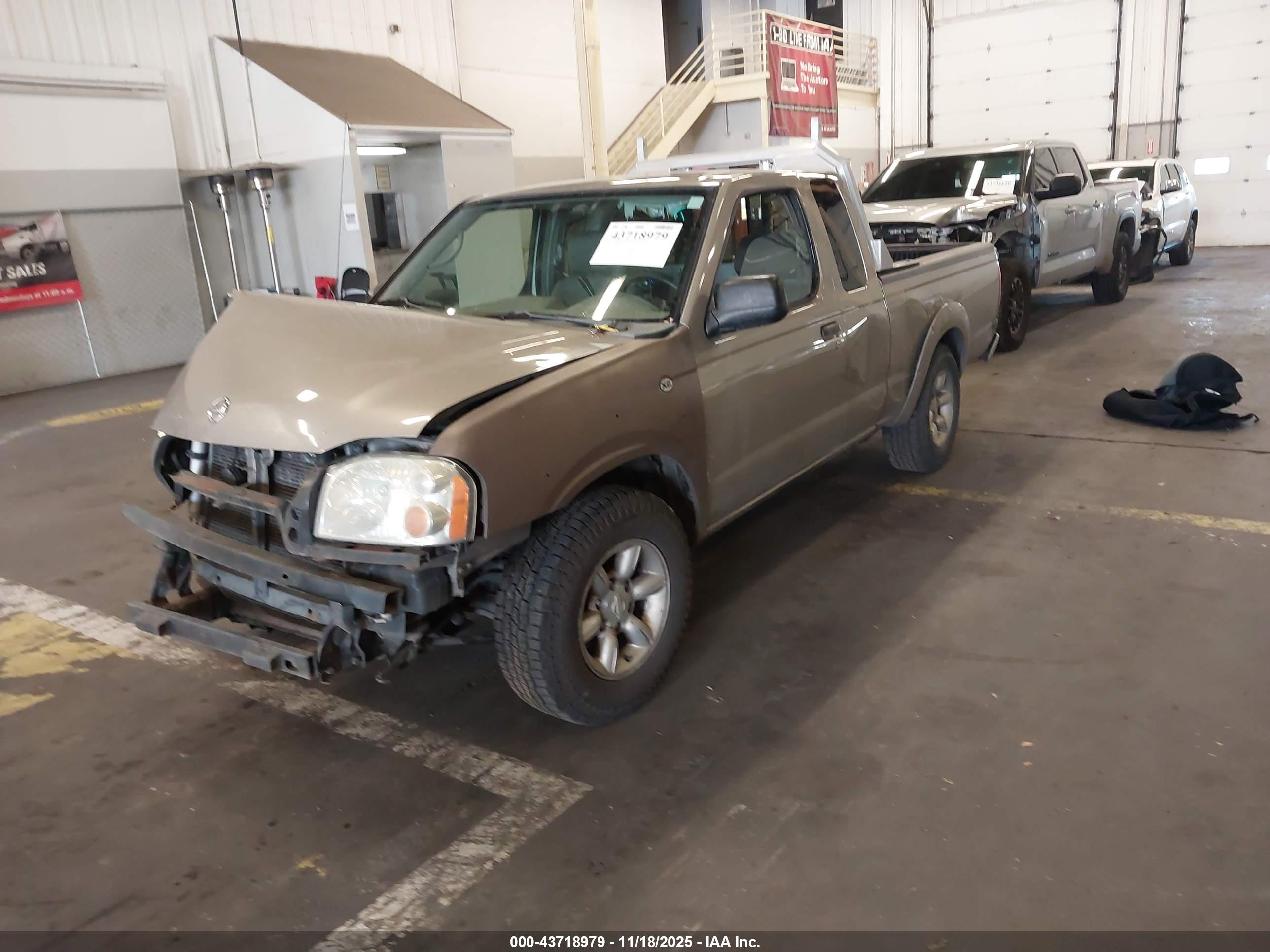 NISSAN FRONTIER image 2