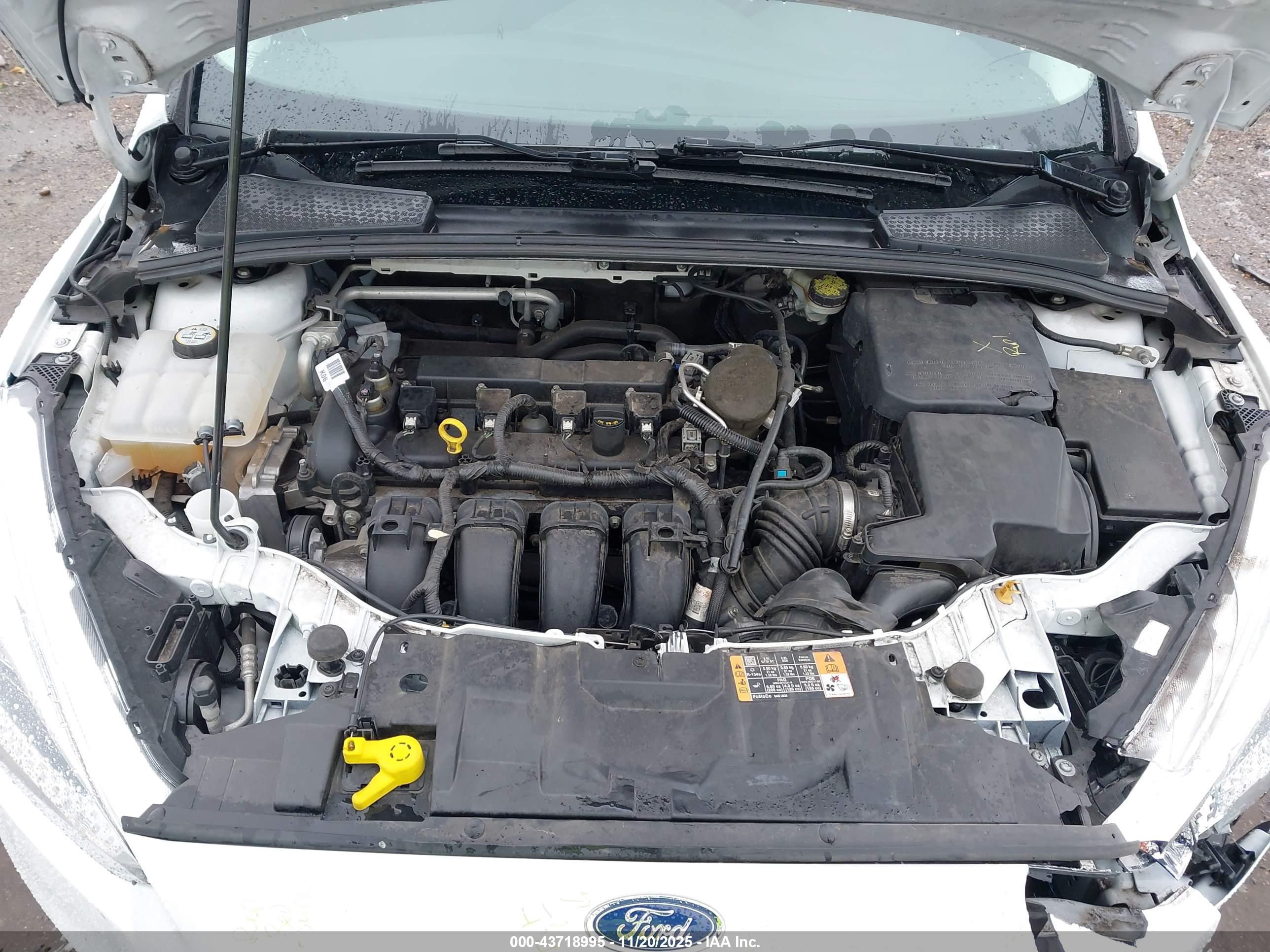 FORD FOCUS image 10