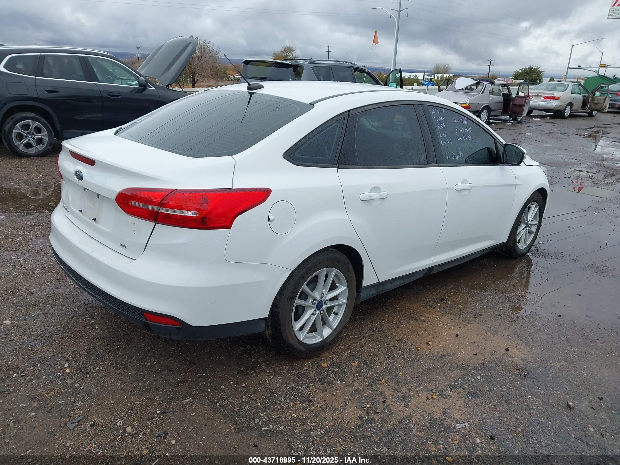 FORD FOCUS image 4