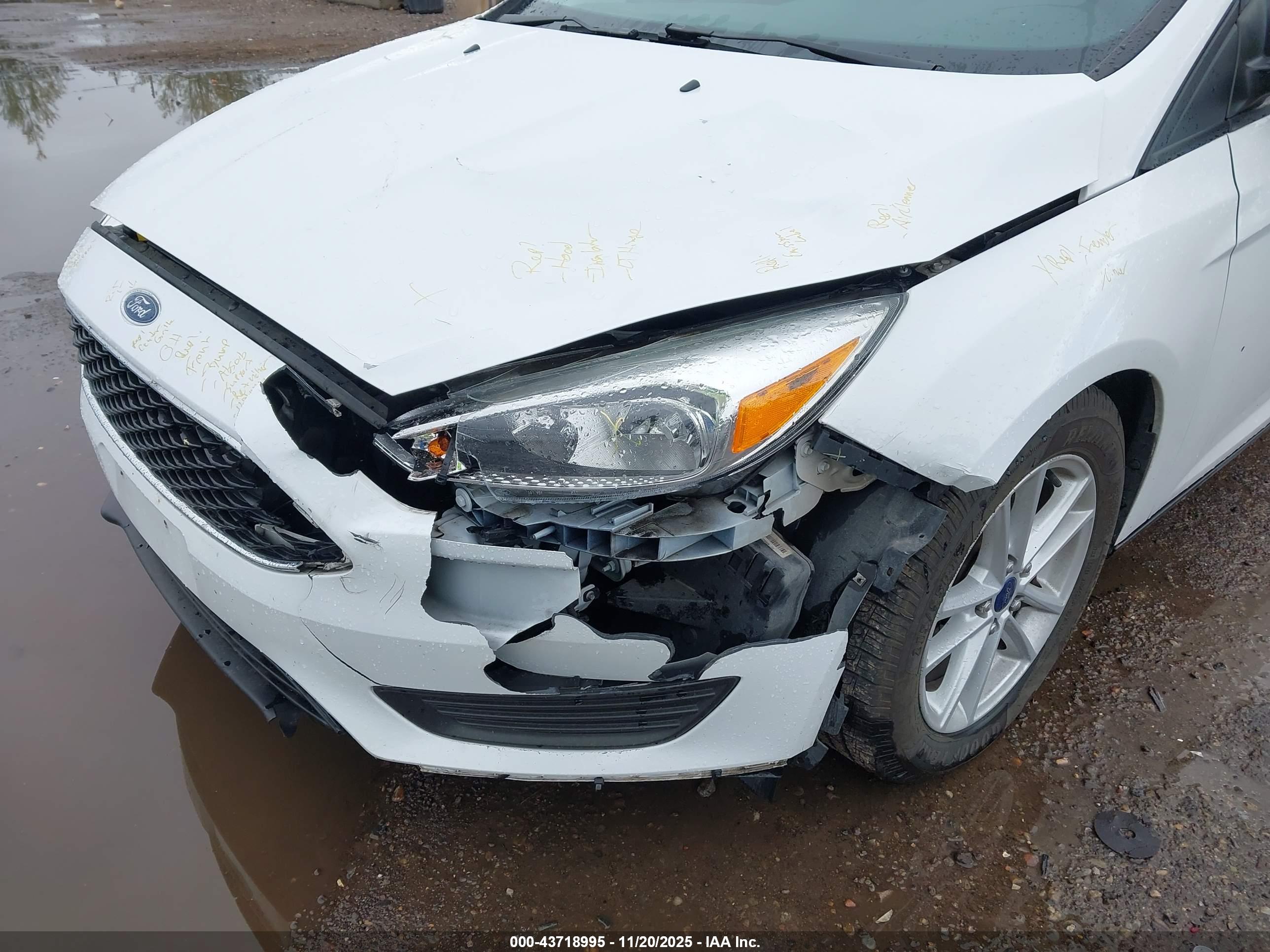 FORD FOCUS image 6
