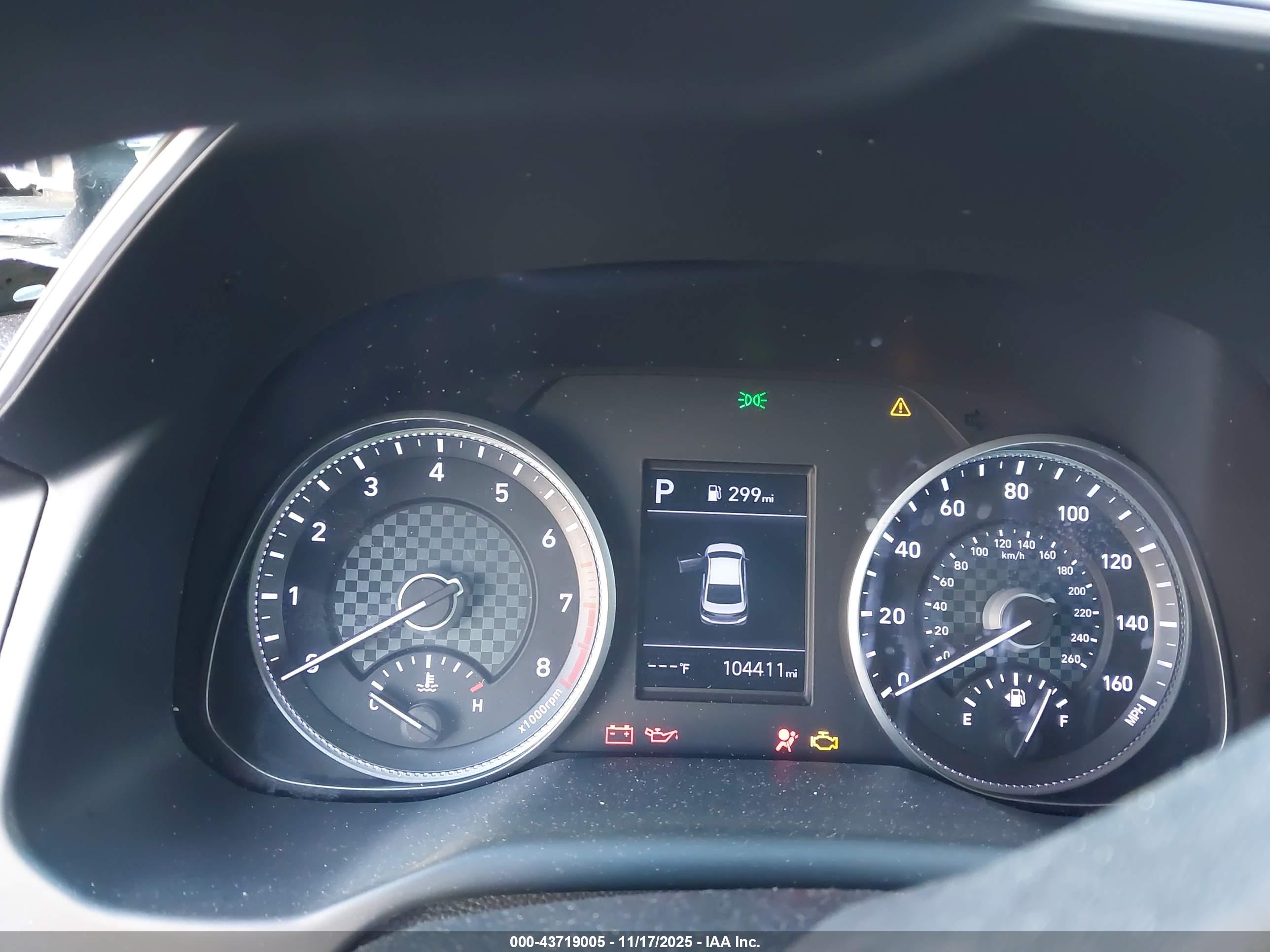 HYUNDAI ELANTRA image 7