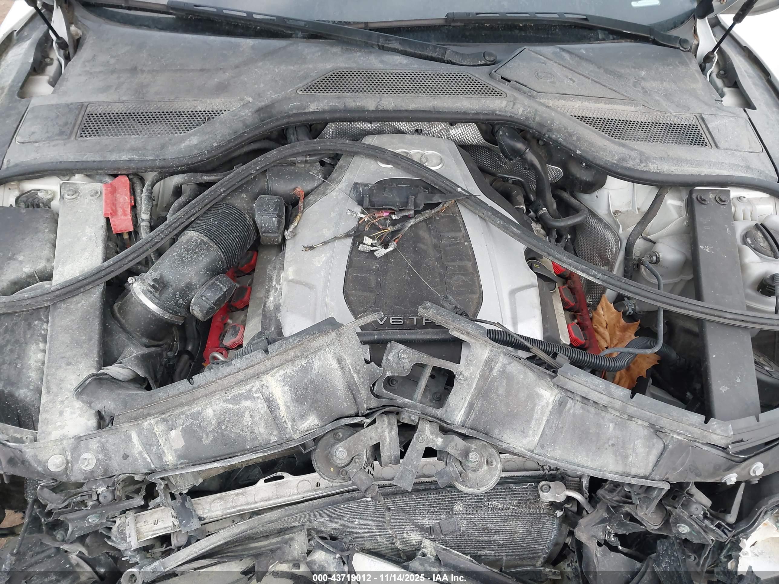 AUDI A8 image 10
