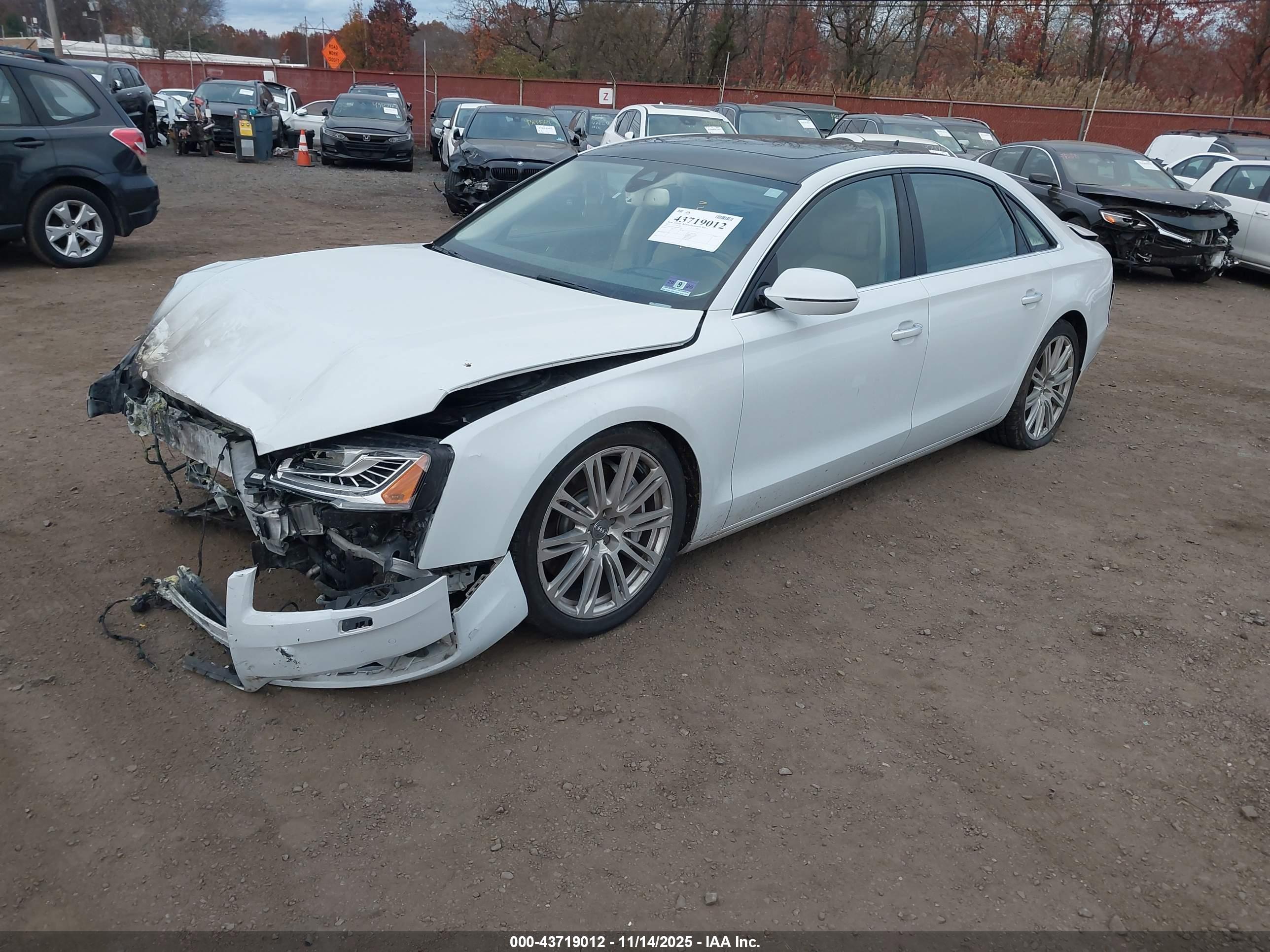 AUDI A8 image 2