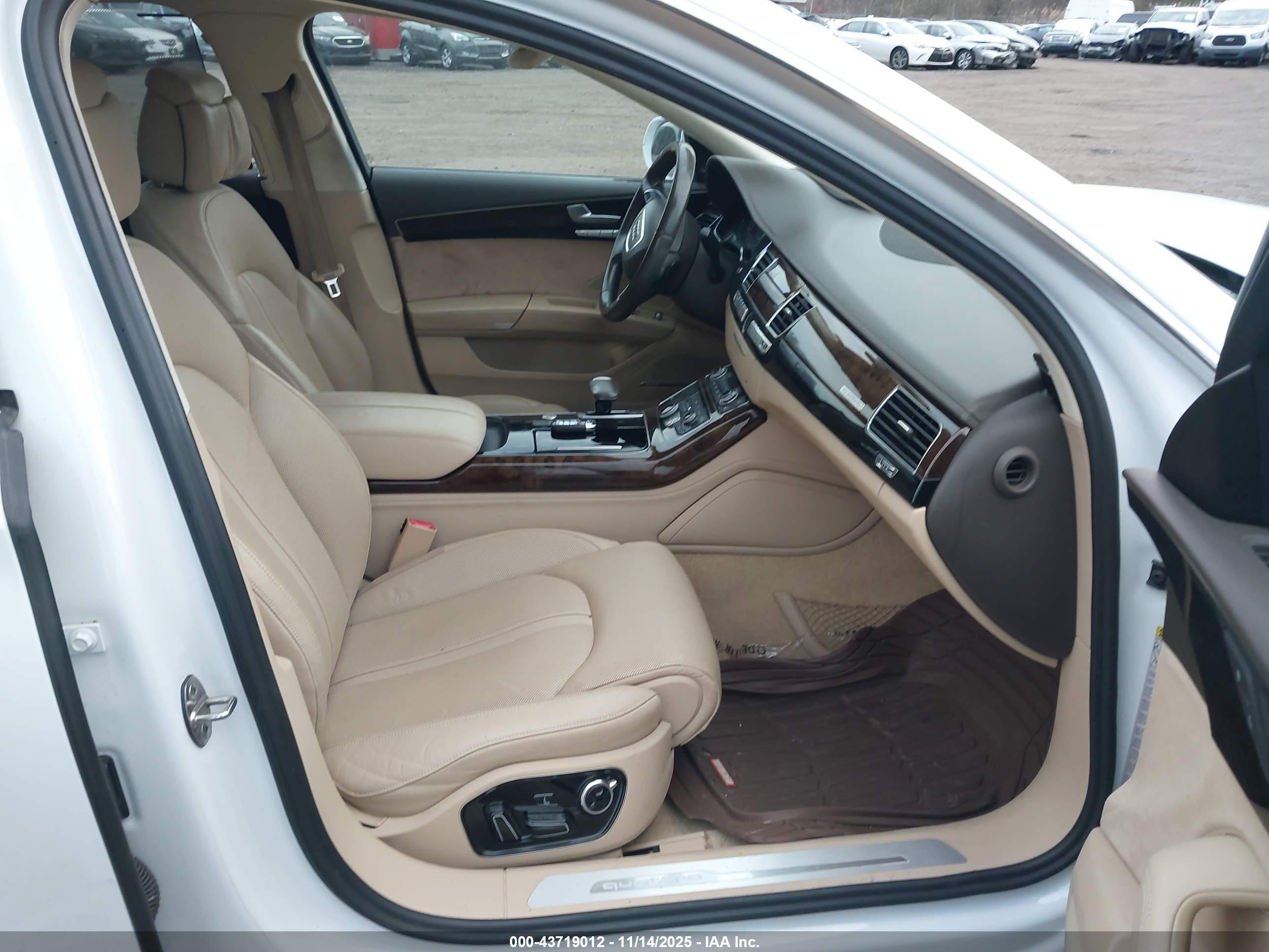 AUDI A8 image 5