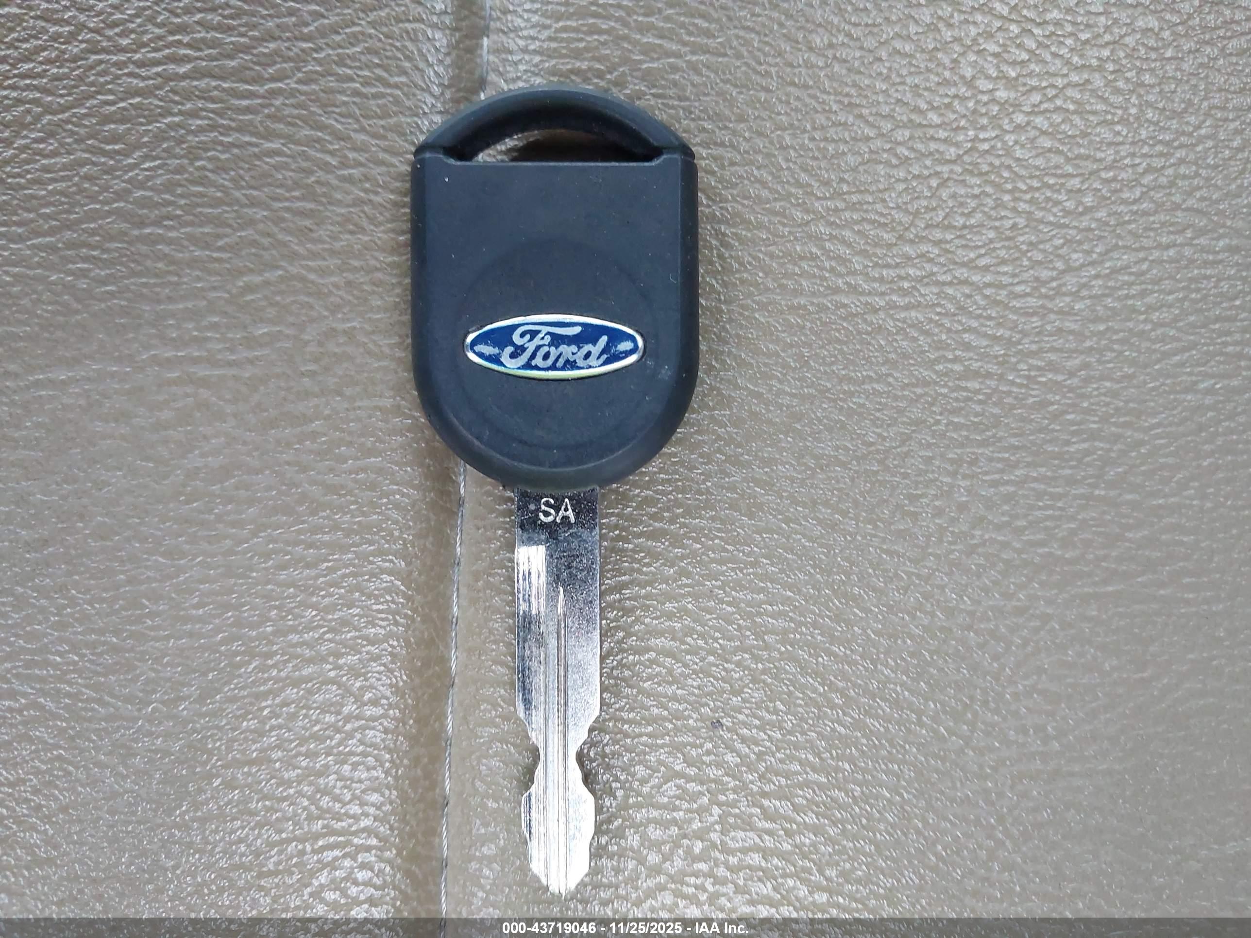 FORD F-250 image 11