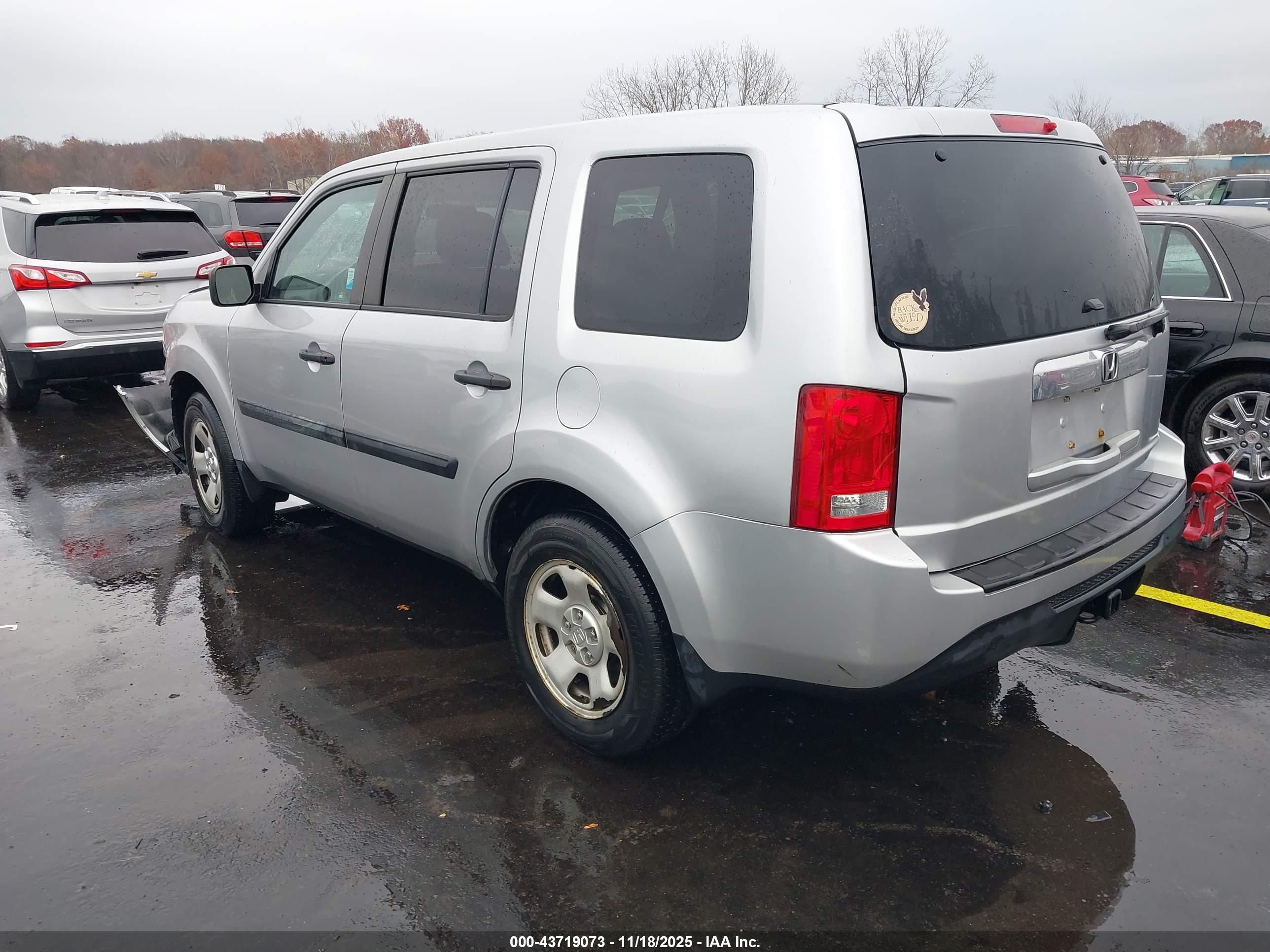 HONDA PILOT image 3