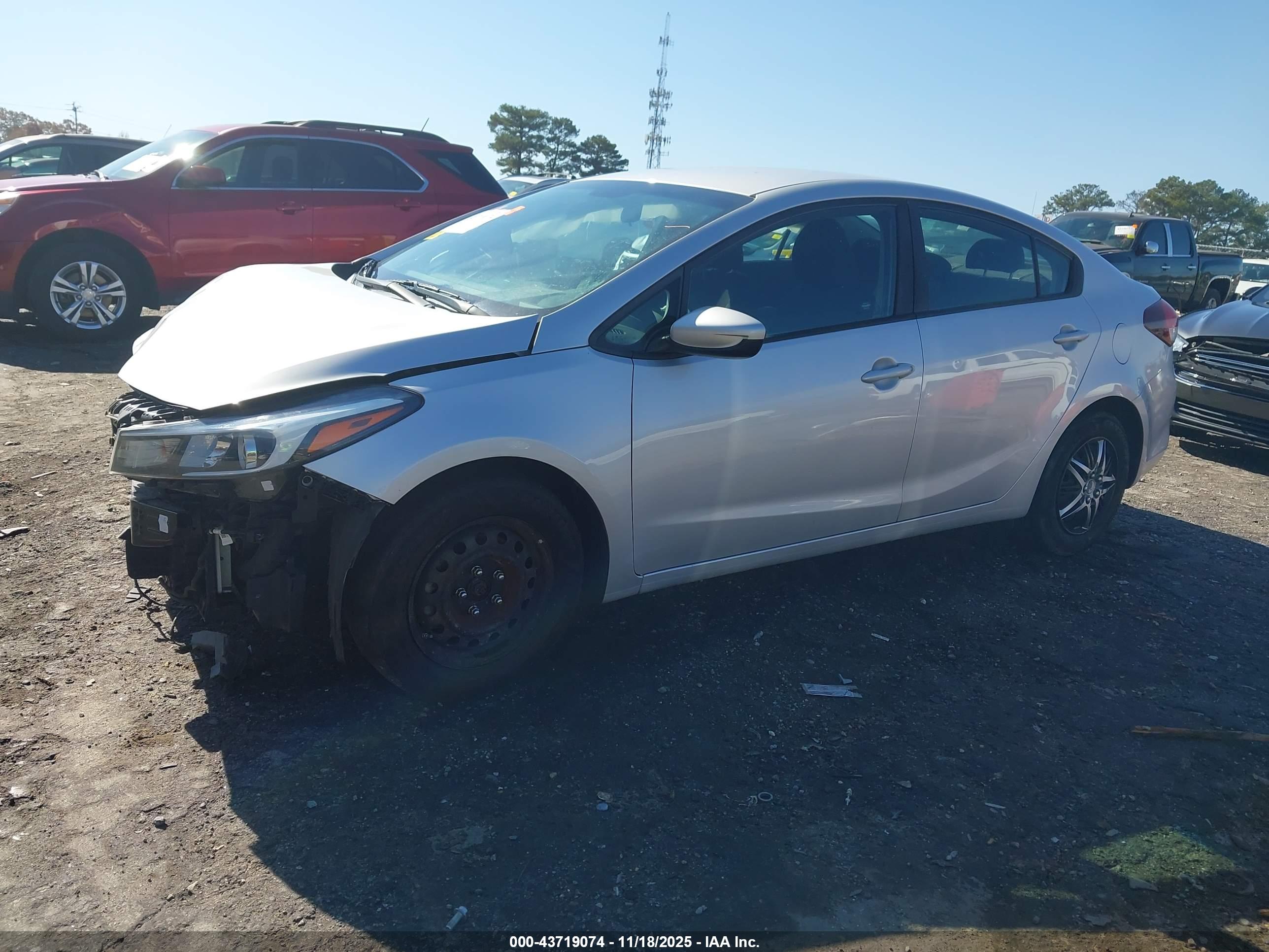 KIA FORTE image 2