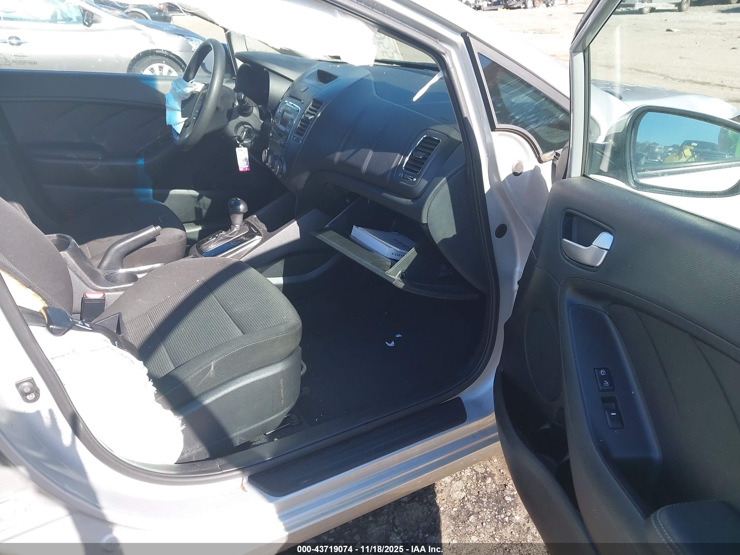KIA FORTE image 5