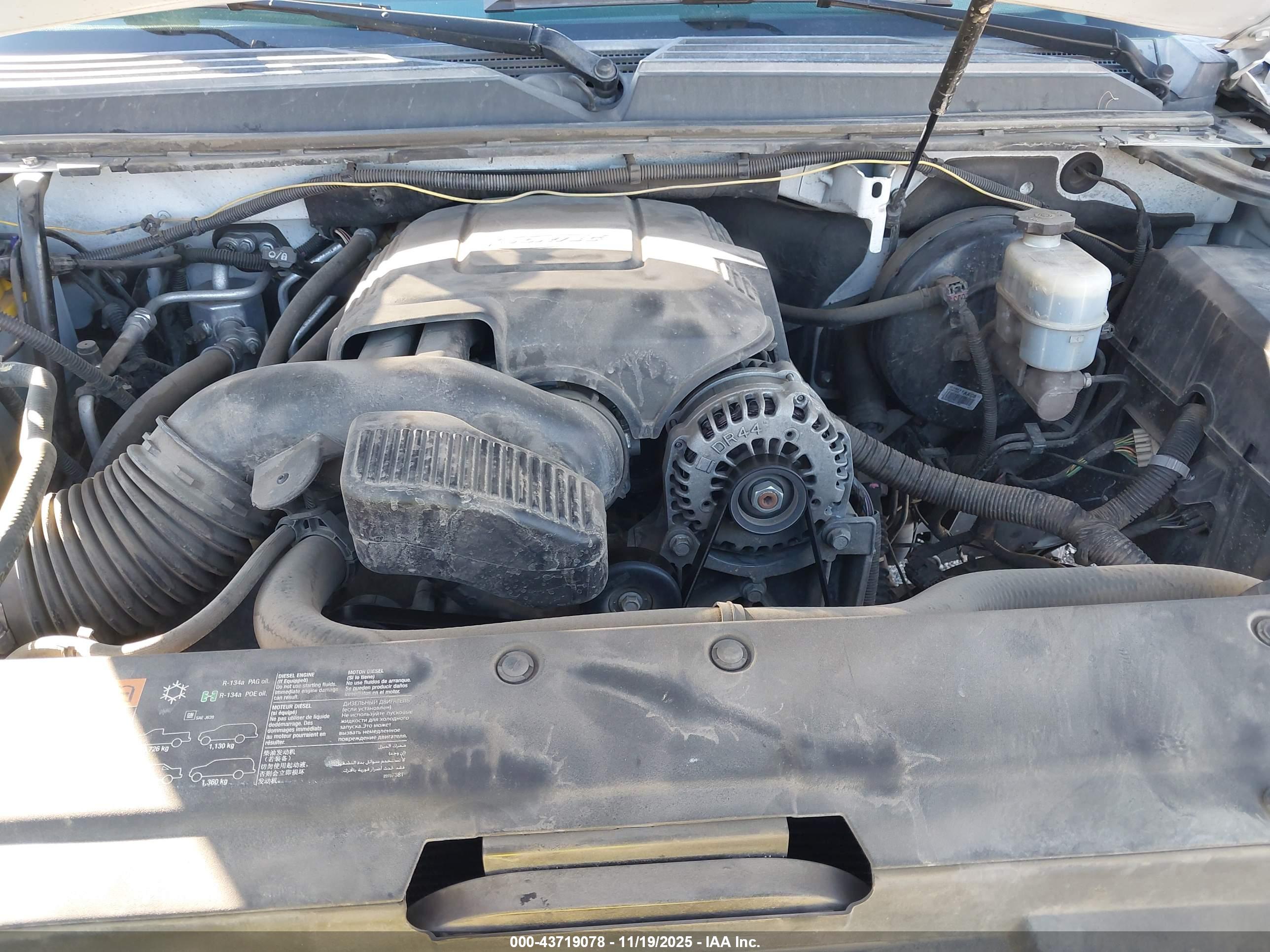 CHEVROLET TAHOE image 10