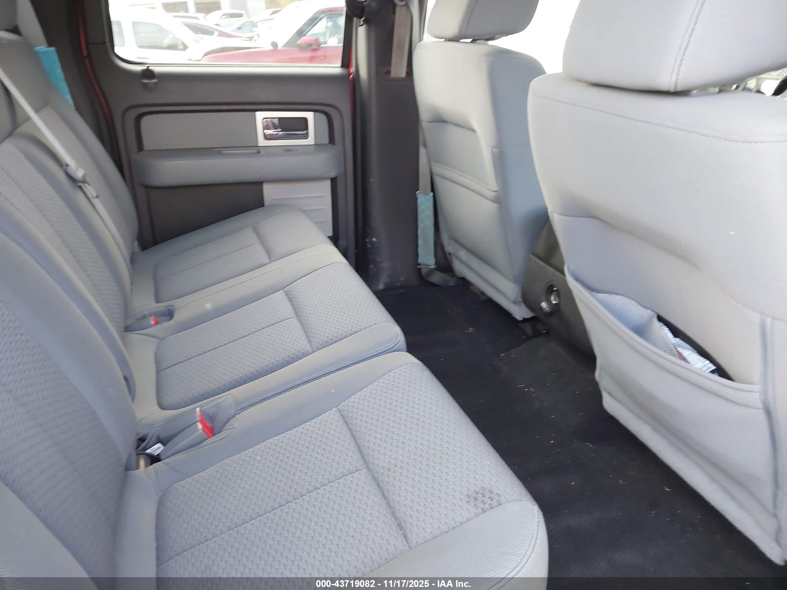 FORD F-150 image 8