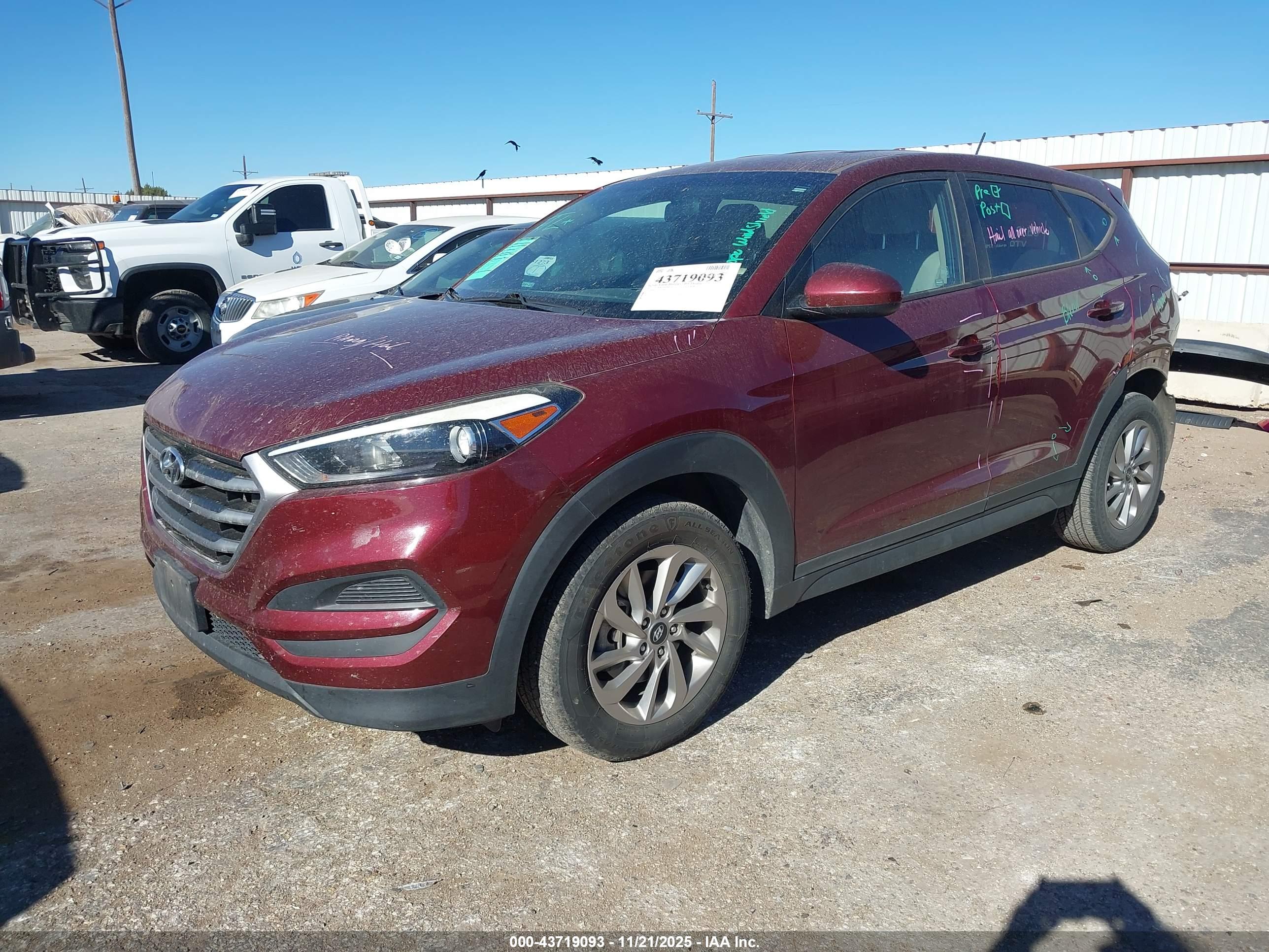 HYUNDAI TUCSON image 2