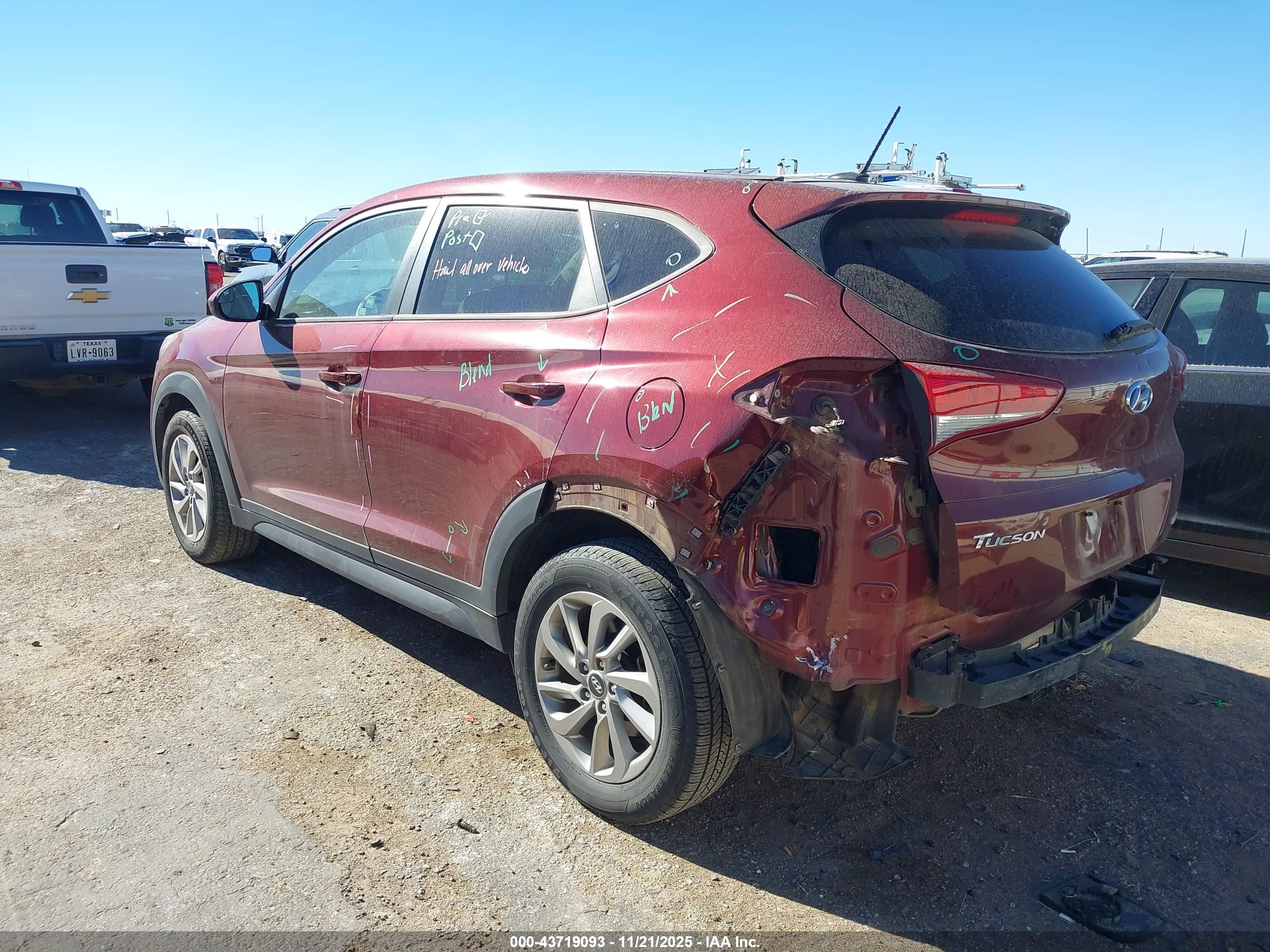 HYUNDAI TUCSON image 3
