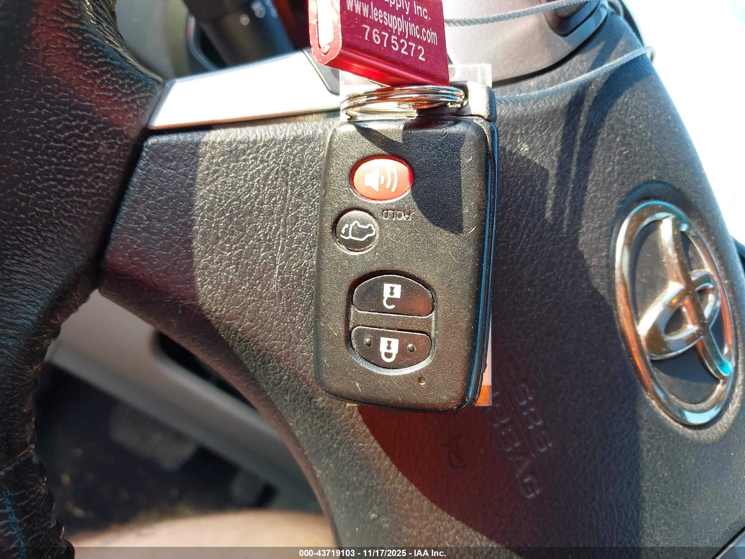 TOYOTA HIGHLANDER image 11