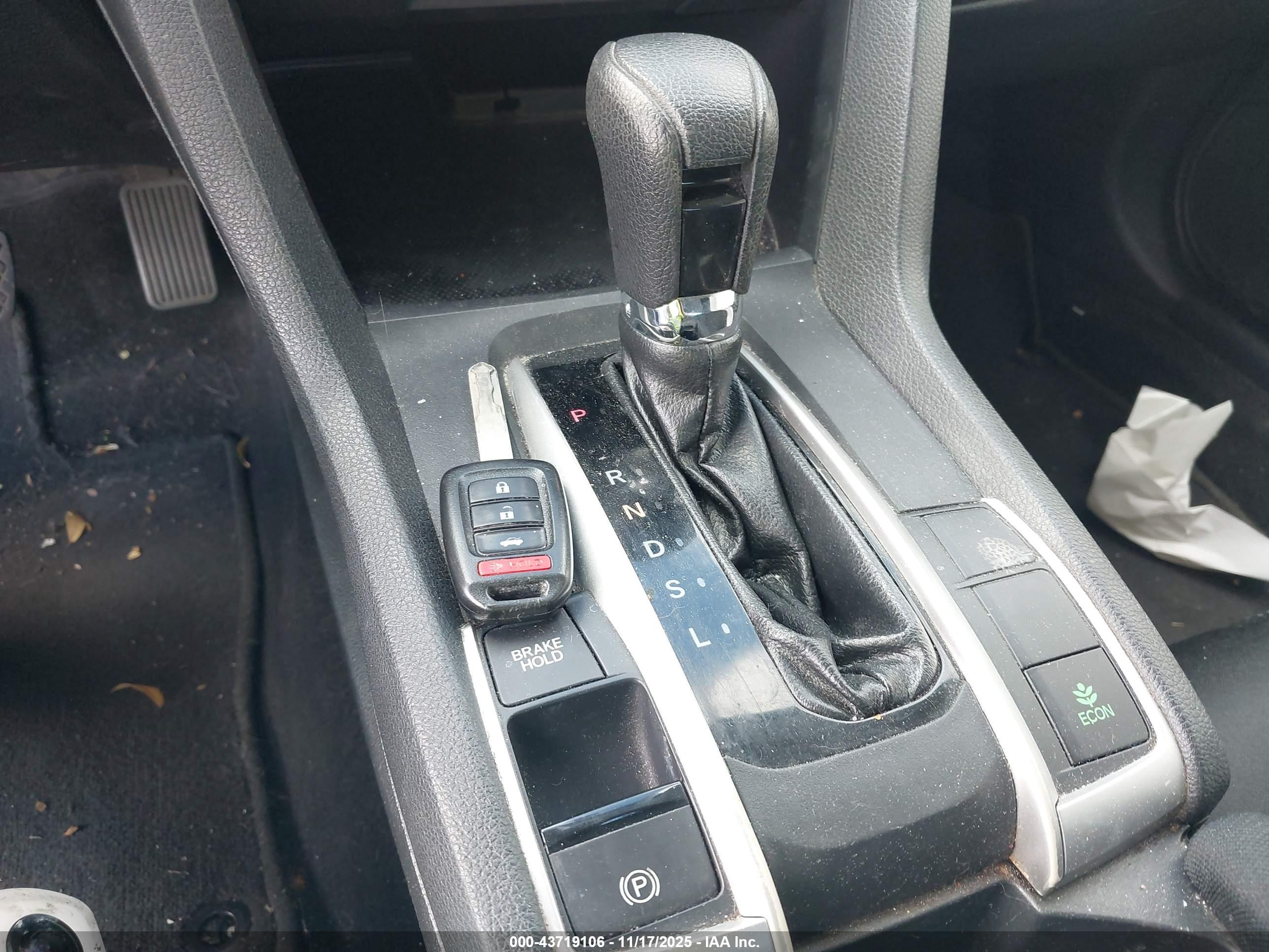 HONDA CIVIC image 11