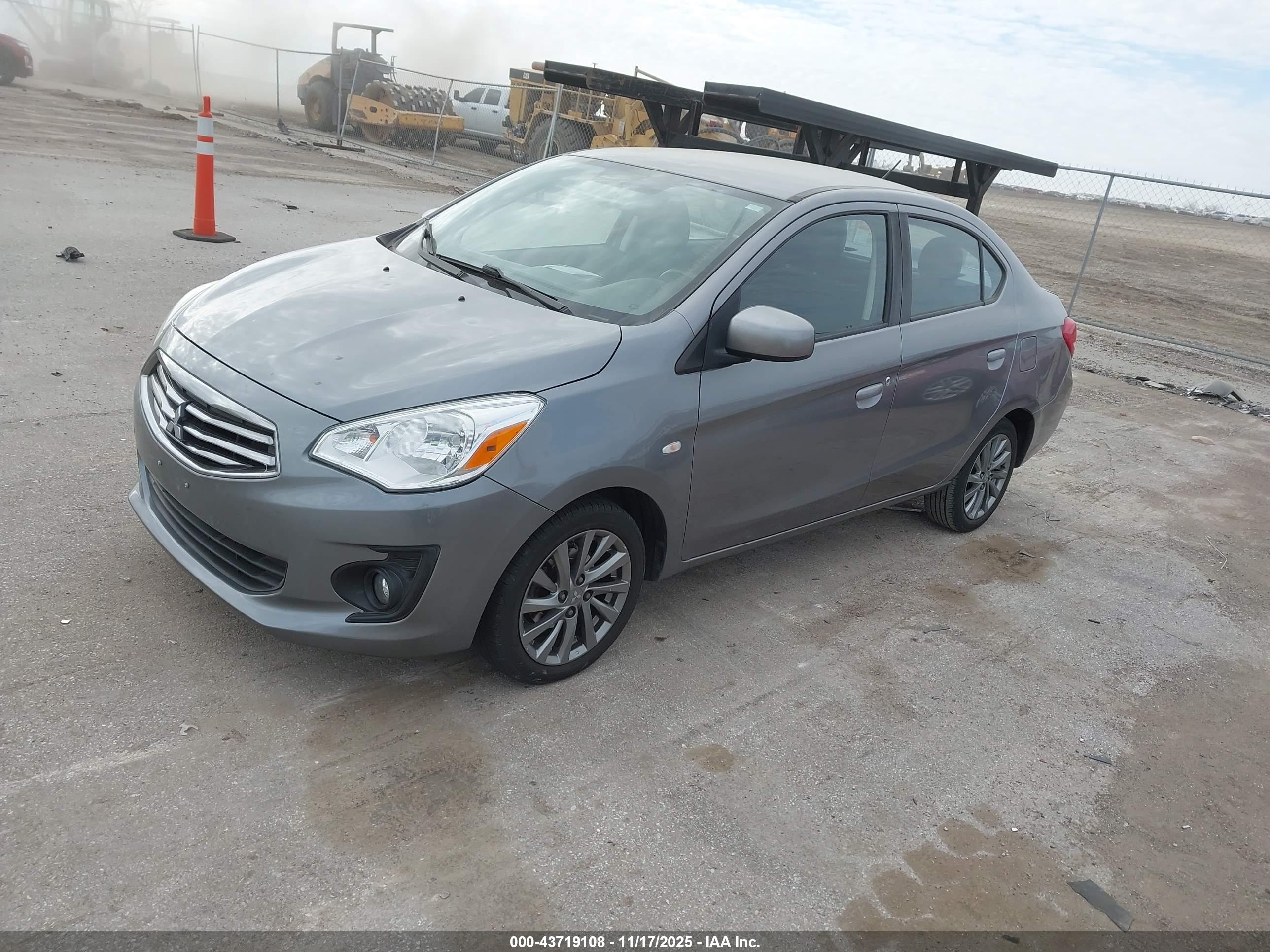 MITSUBISHI MIRAGE image 2