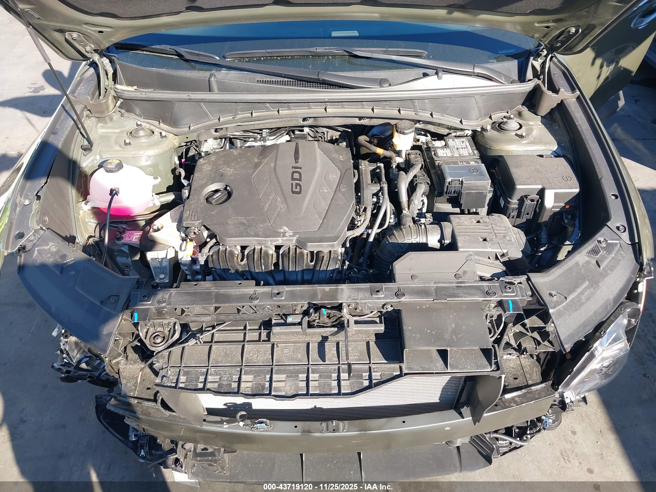 HYUNDAI TUCSON image 10
