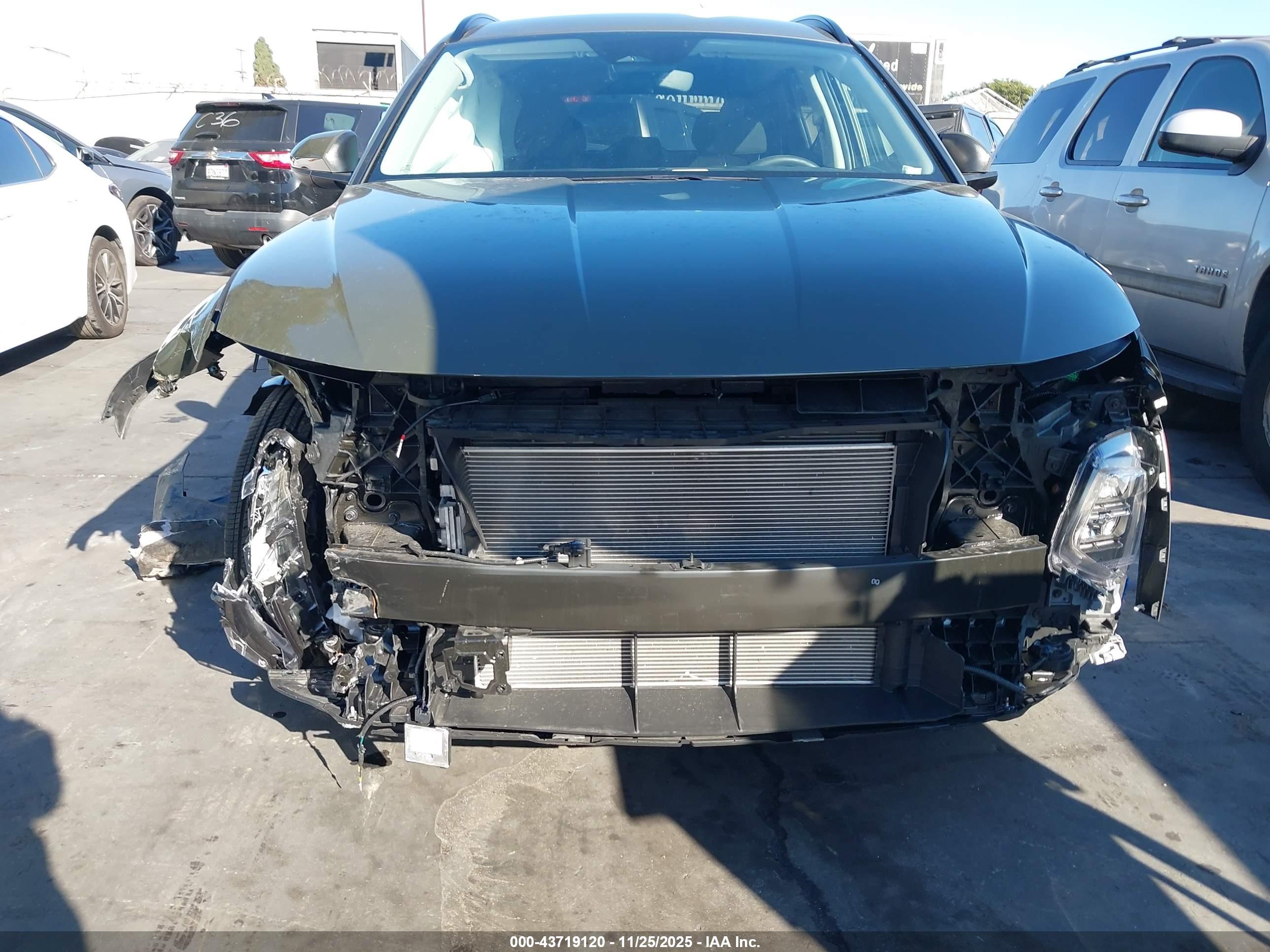 HYUNDAI TUCSON image 6
