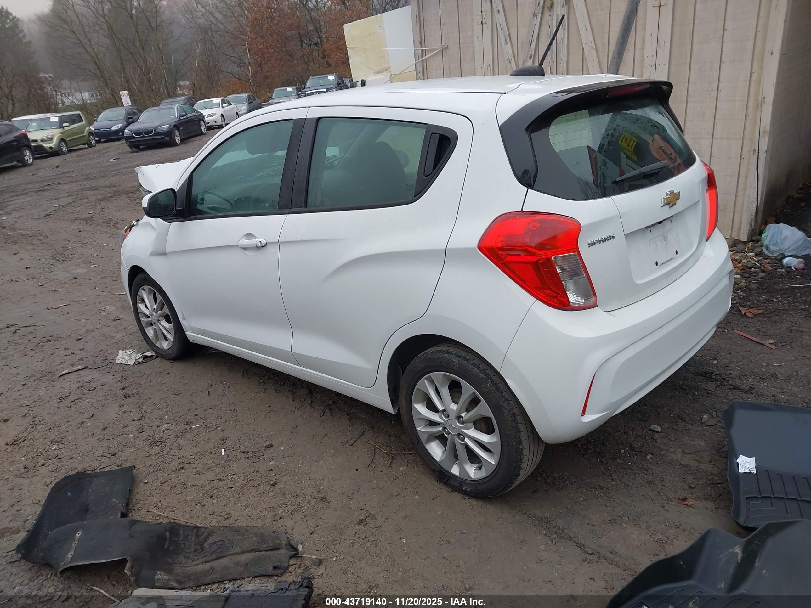 CHEVROLET SPARK image 3