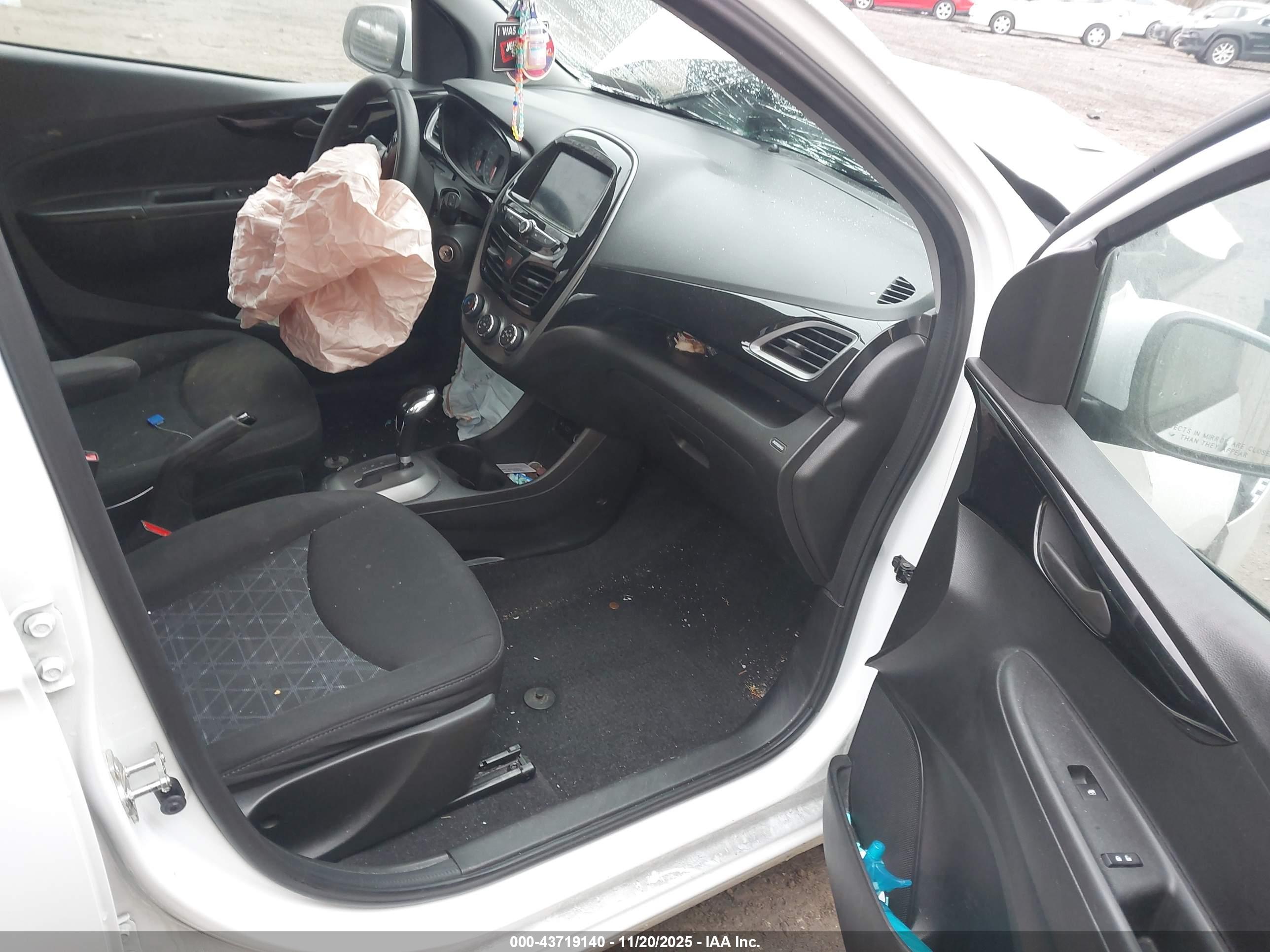 CHEVROLET SPARK image 5