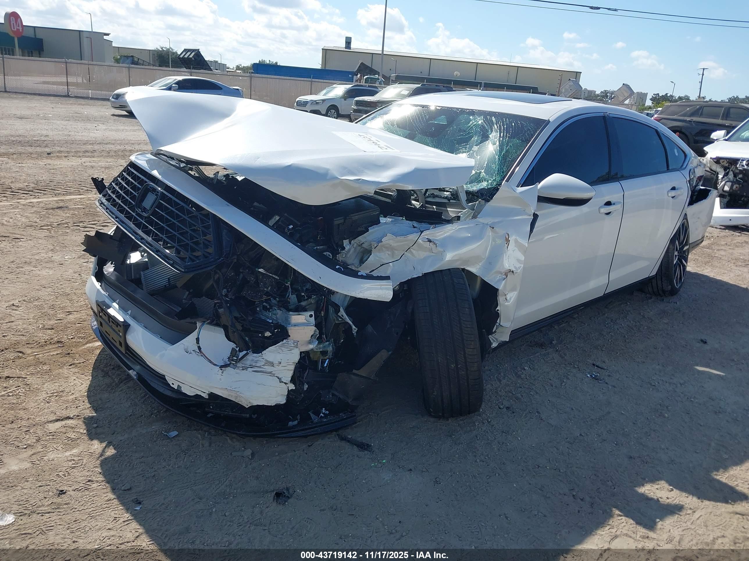 HONDA ACCORD image 2