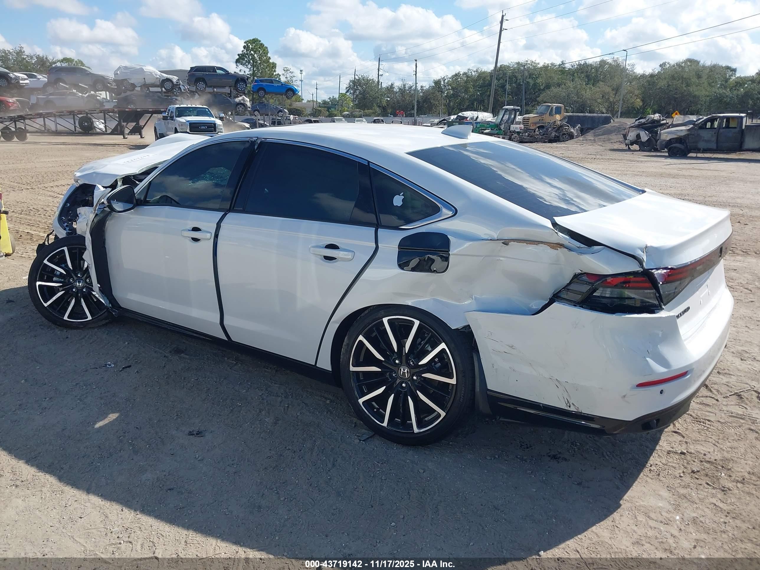 HONDA ACCORD image 3