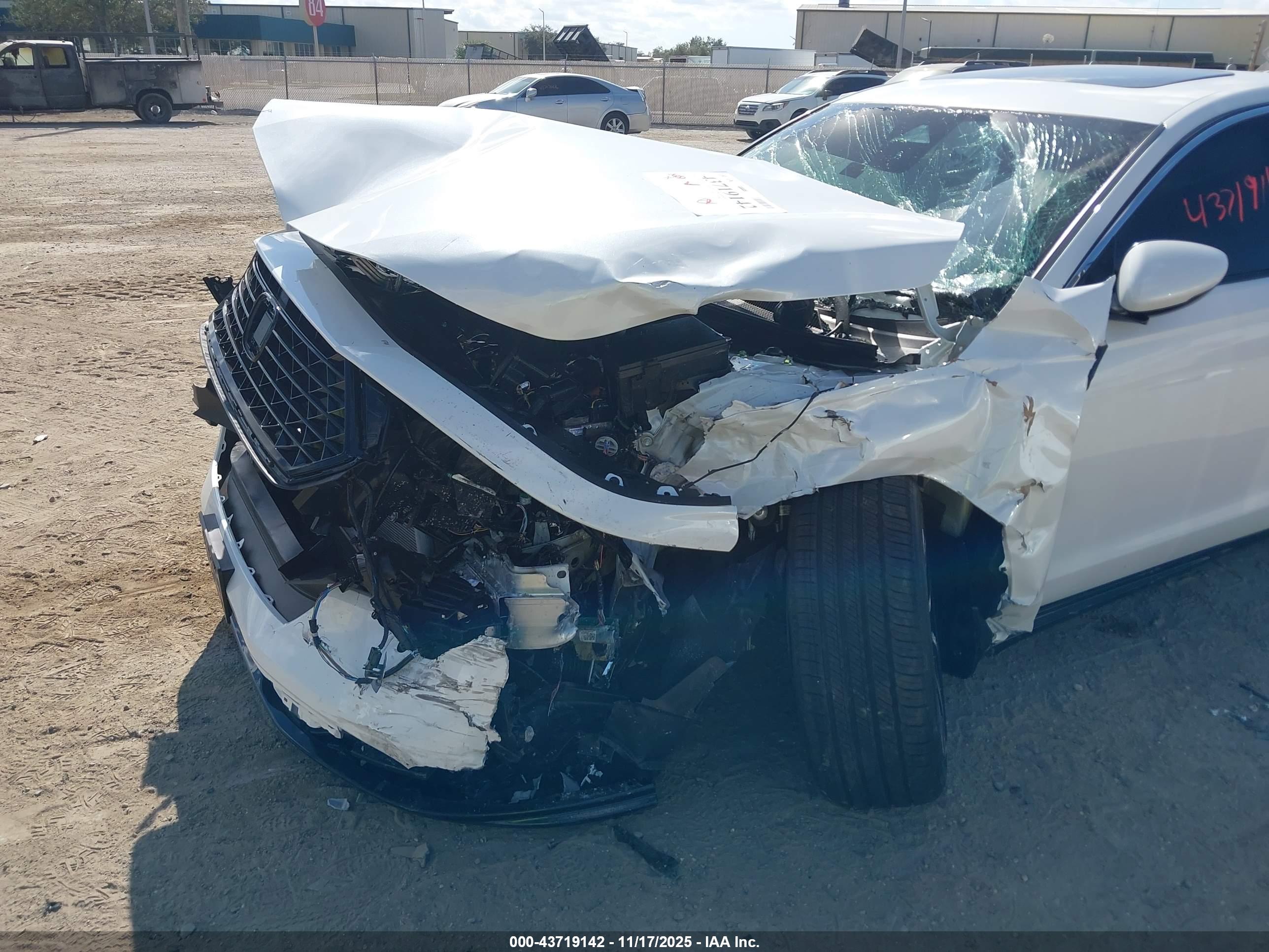HONDA ACCORD image 6