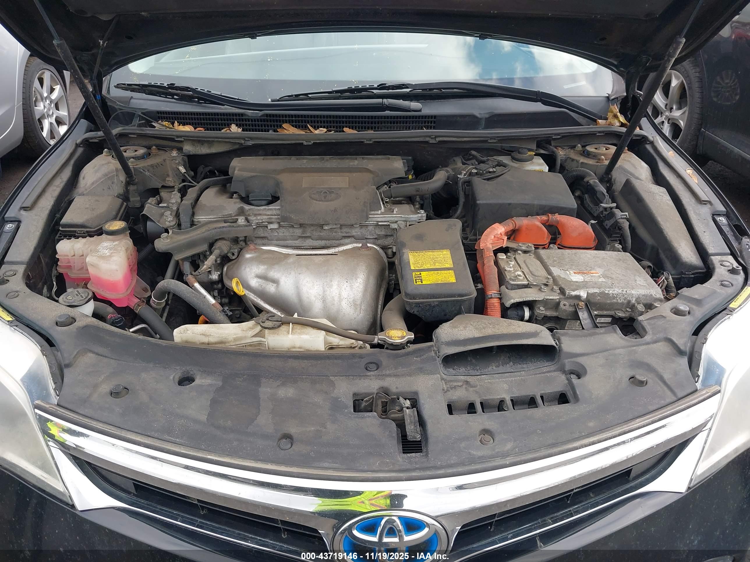 TOYOTA AVALON image 10