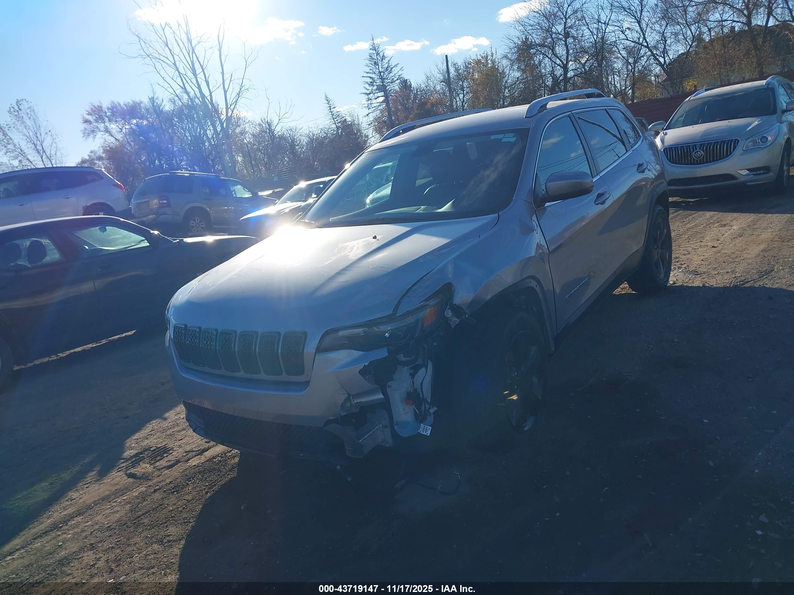 JEEP CHEROKEE image 2