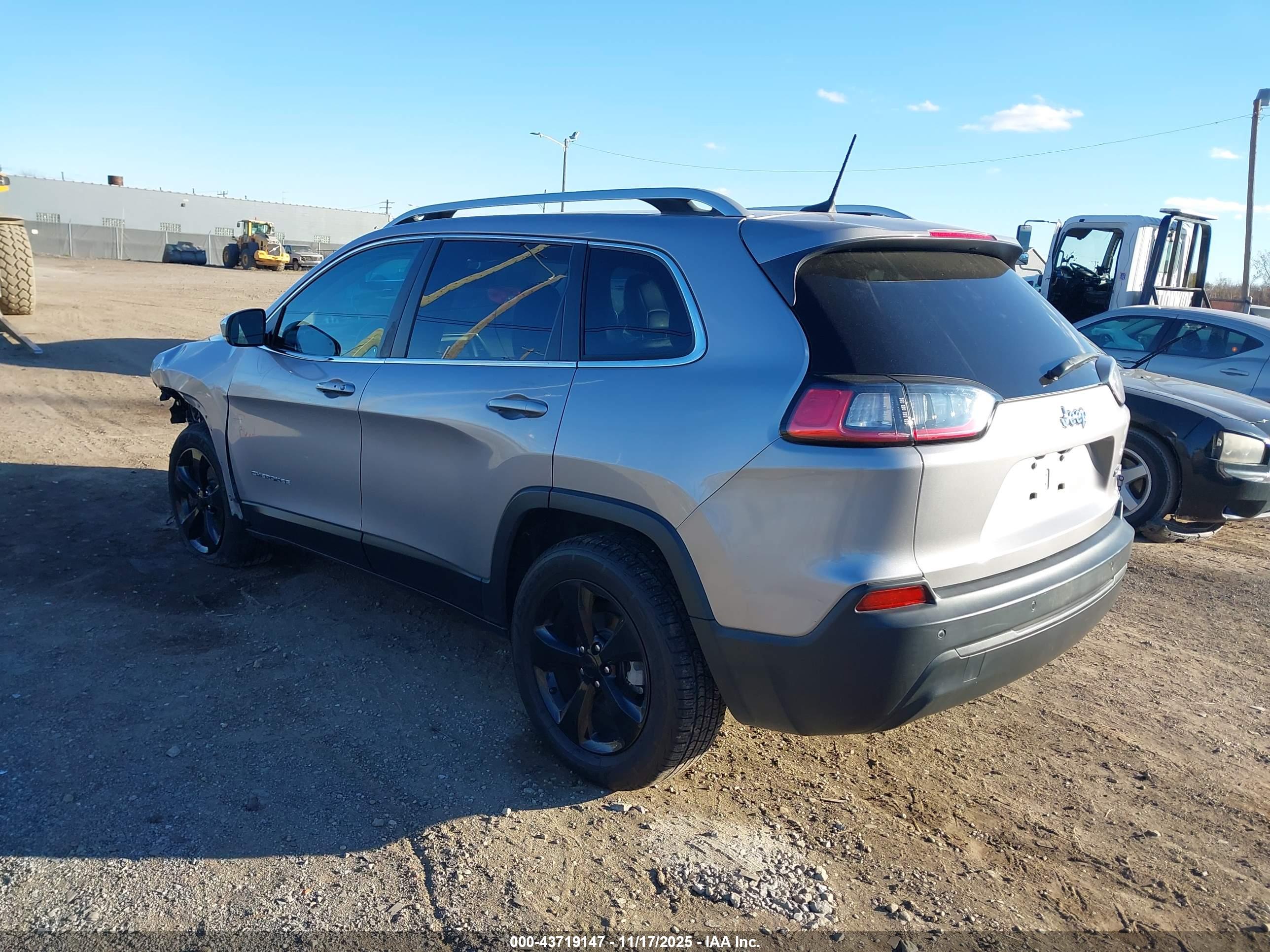 JEEP CHEROKEE image 3