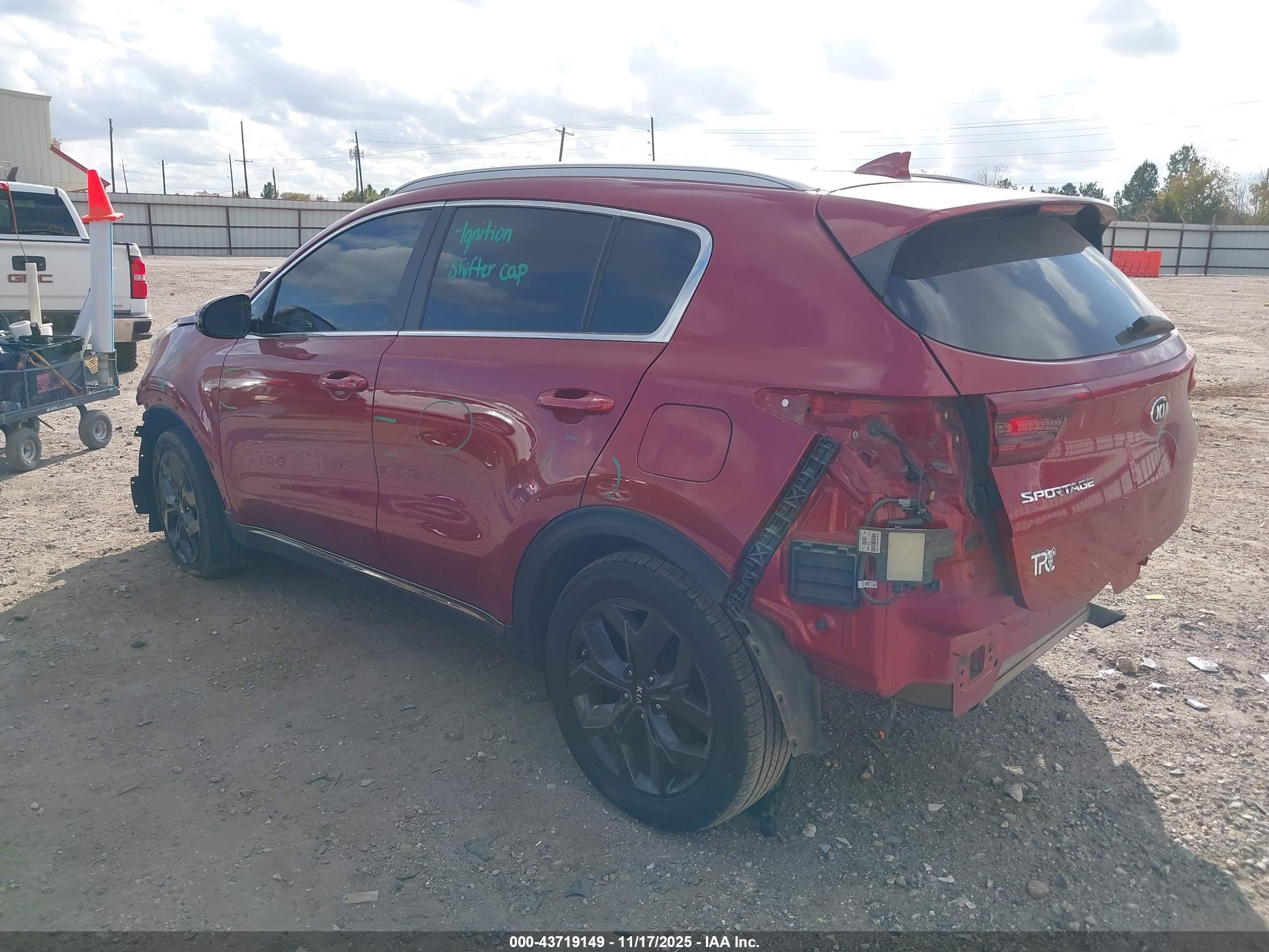 KIA SPORTAGE image 3