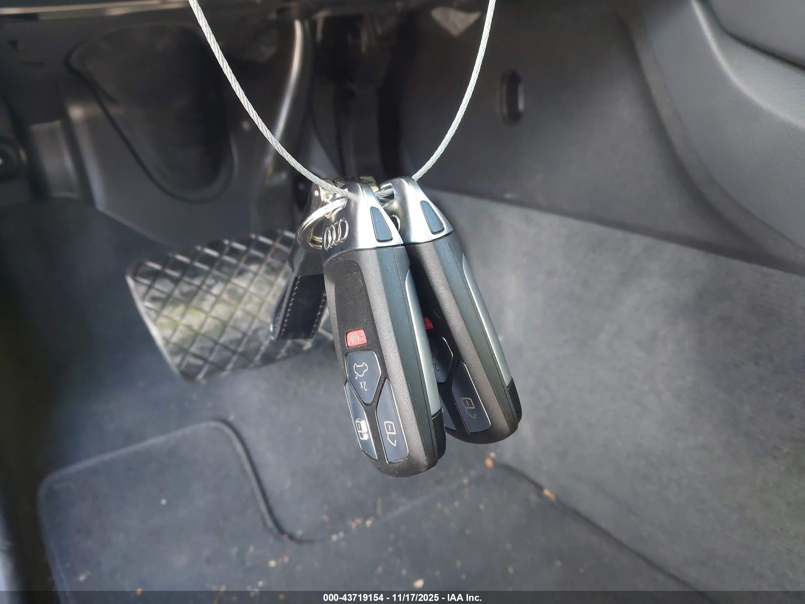 AUDI Q5 image 11
