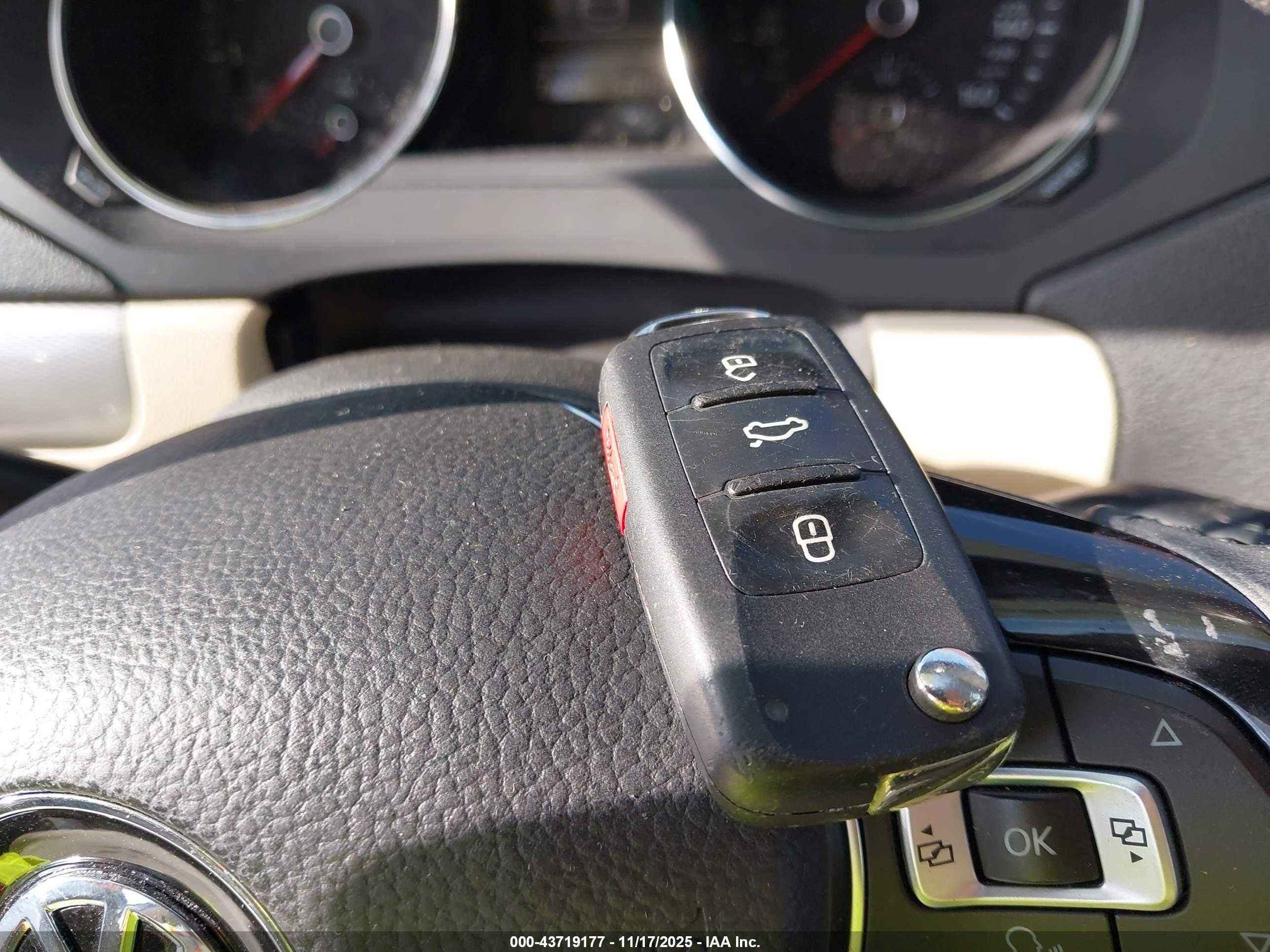 VOLKSWAGEN JETTA image 11